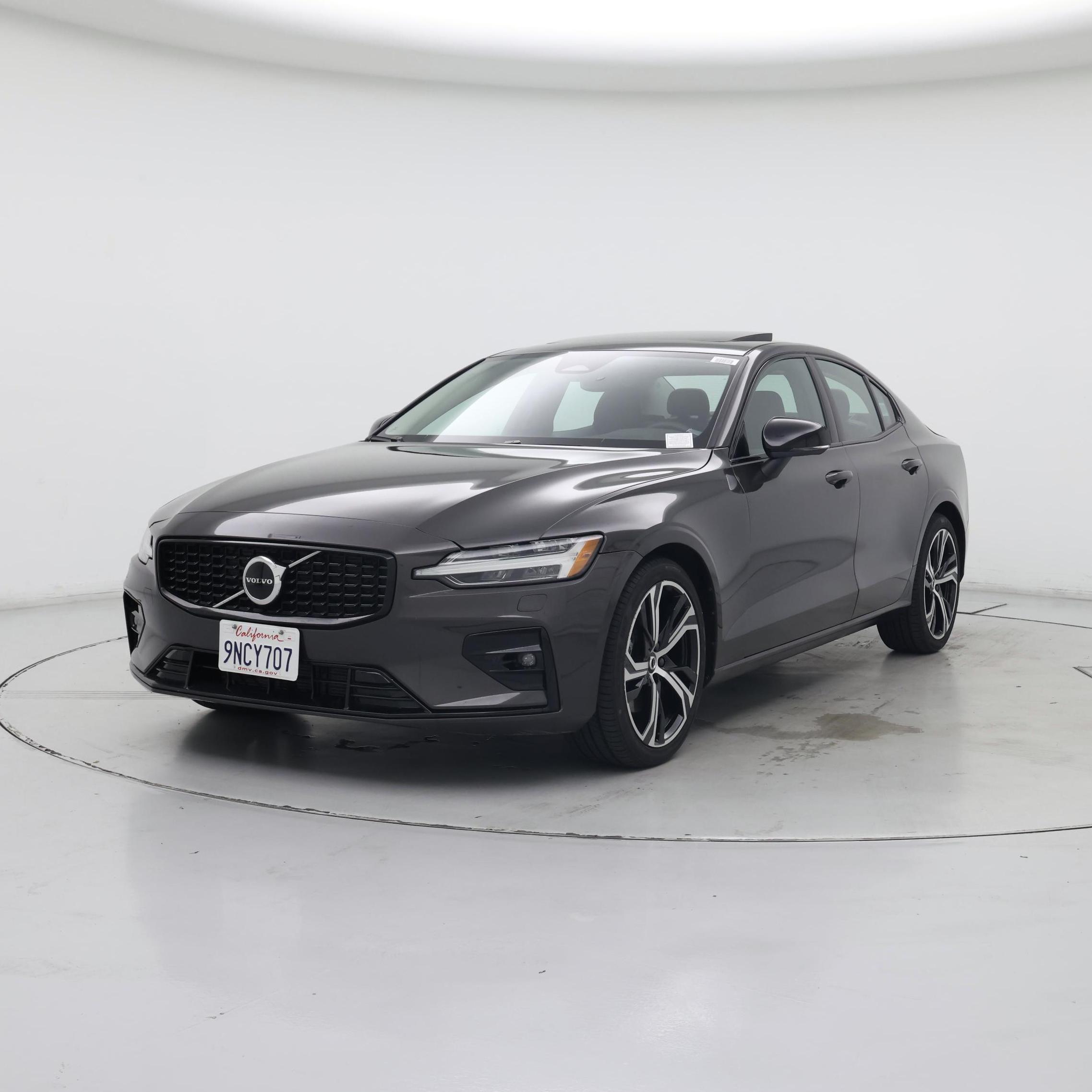 Thumbnail: 2024 Volvo S60 - 4