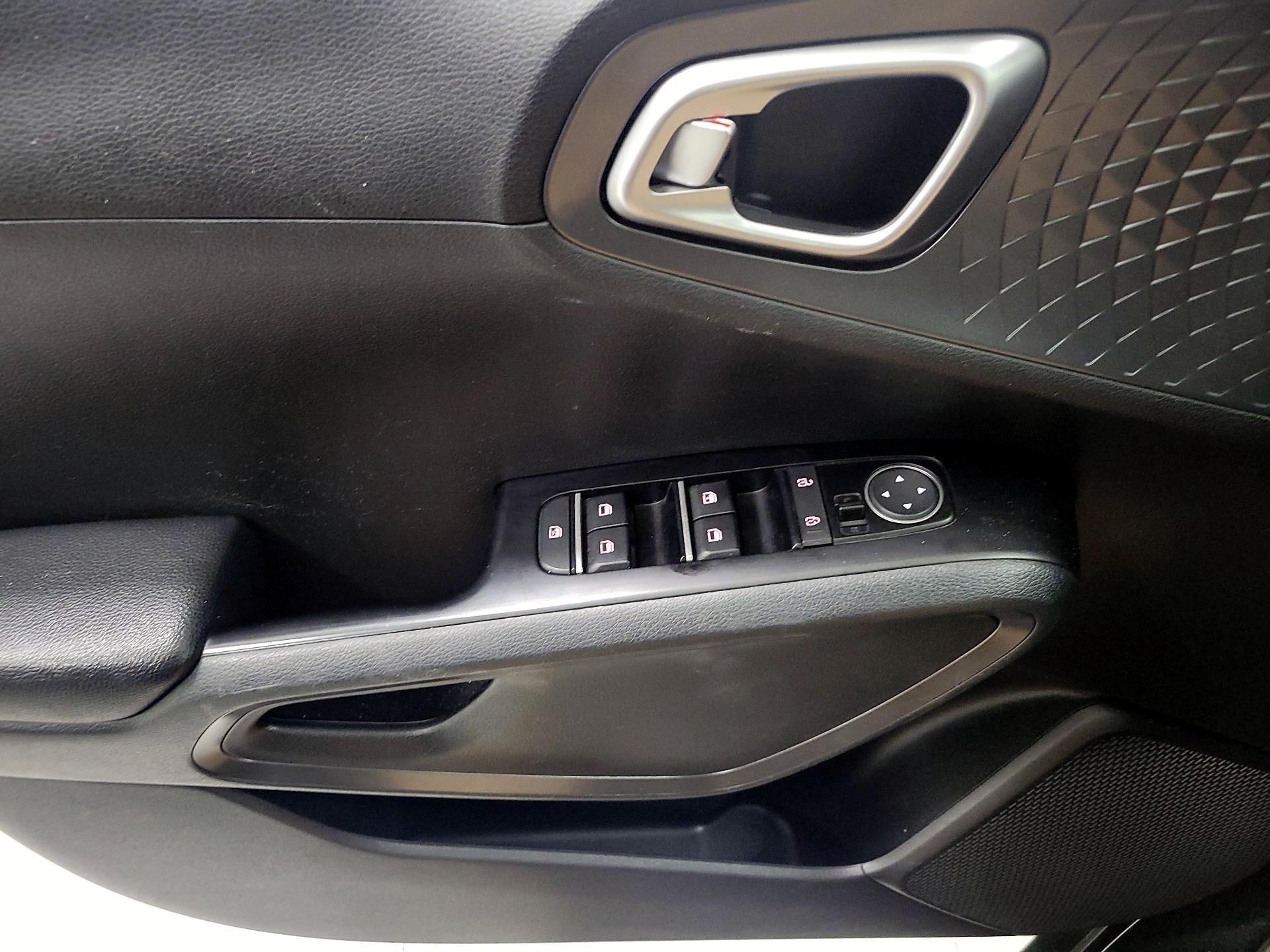 Thumbnail: 2021 Kia Soul - 12
