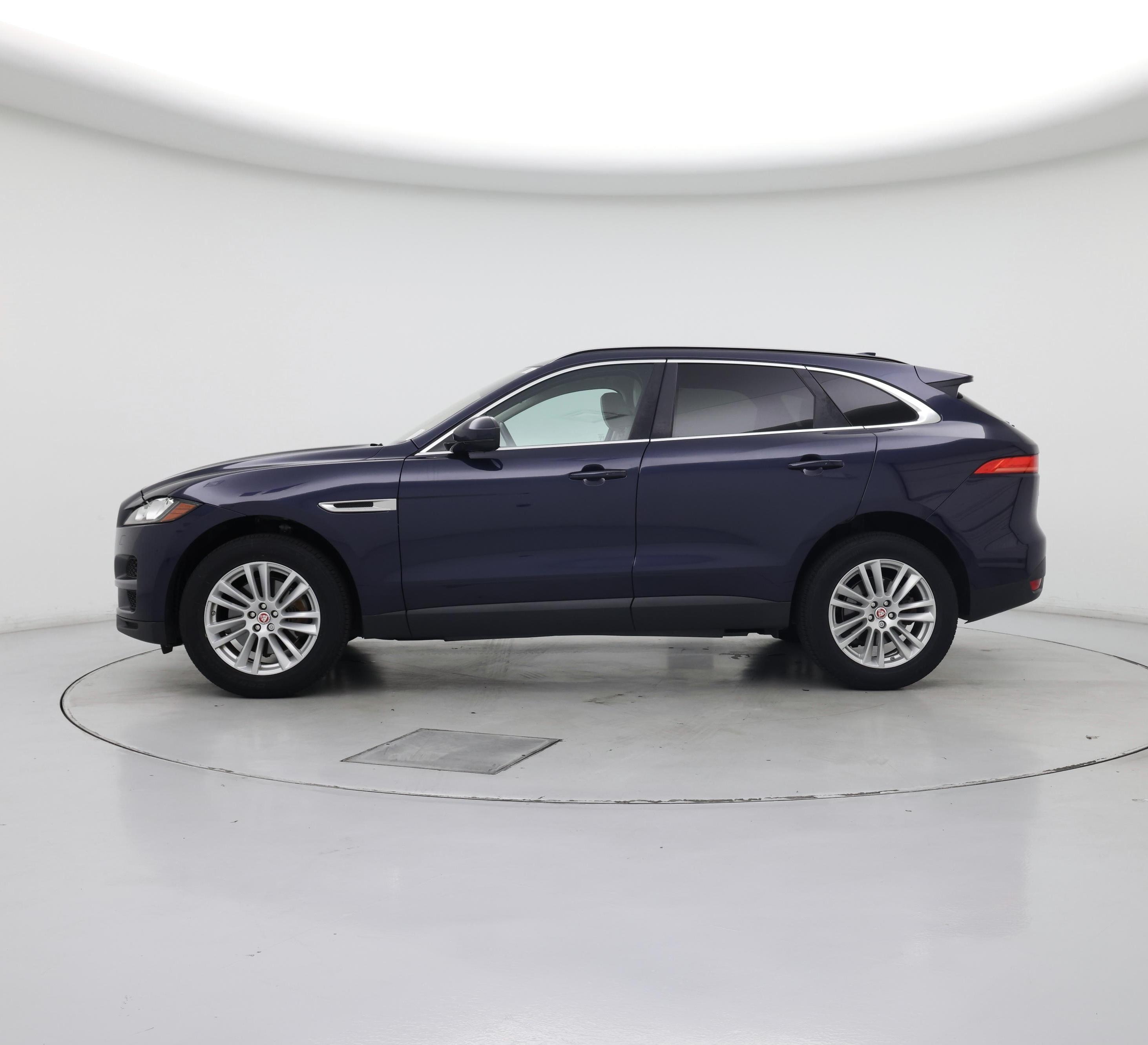 Thumbnail: 2018 Jaguar F-Pace - 3