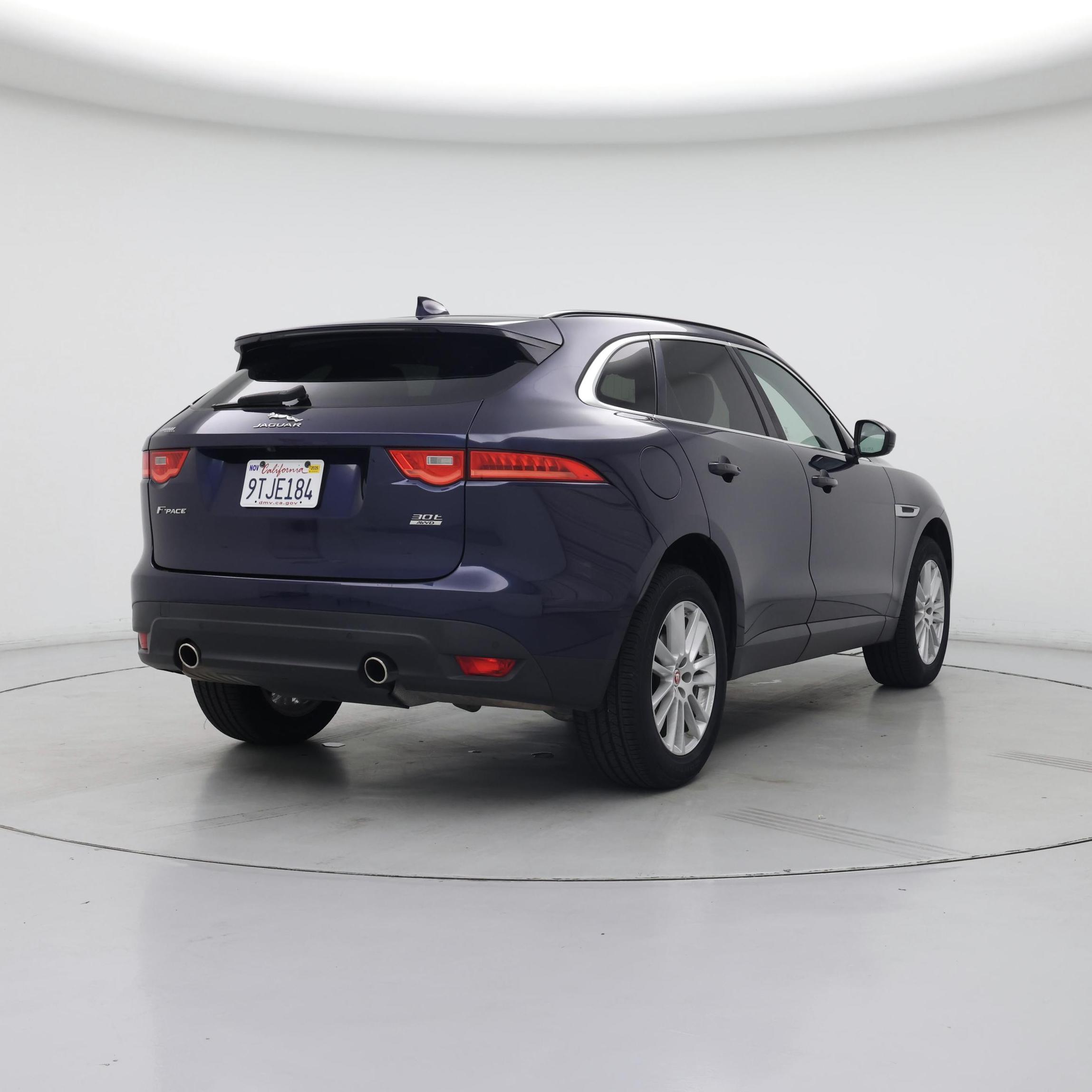 Thumbnail: 2018 Jaguar F-Pace - 8