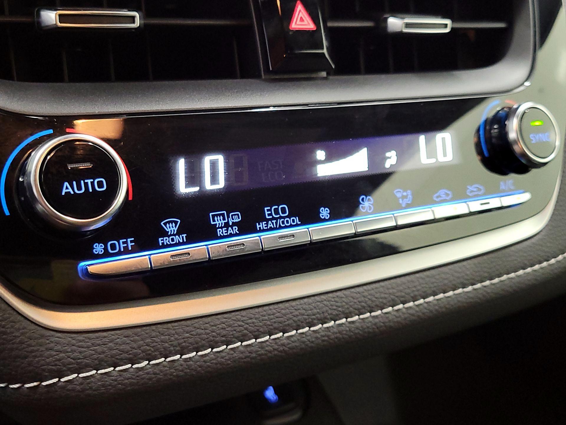 Thumbnail: 2021 Toyota Corolla - 16