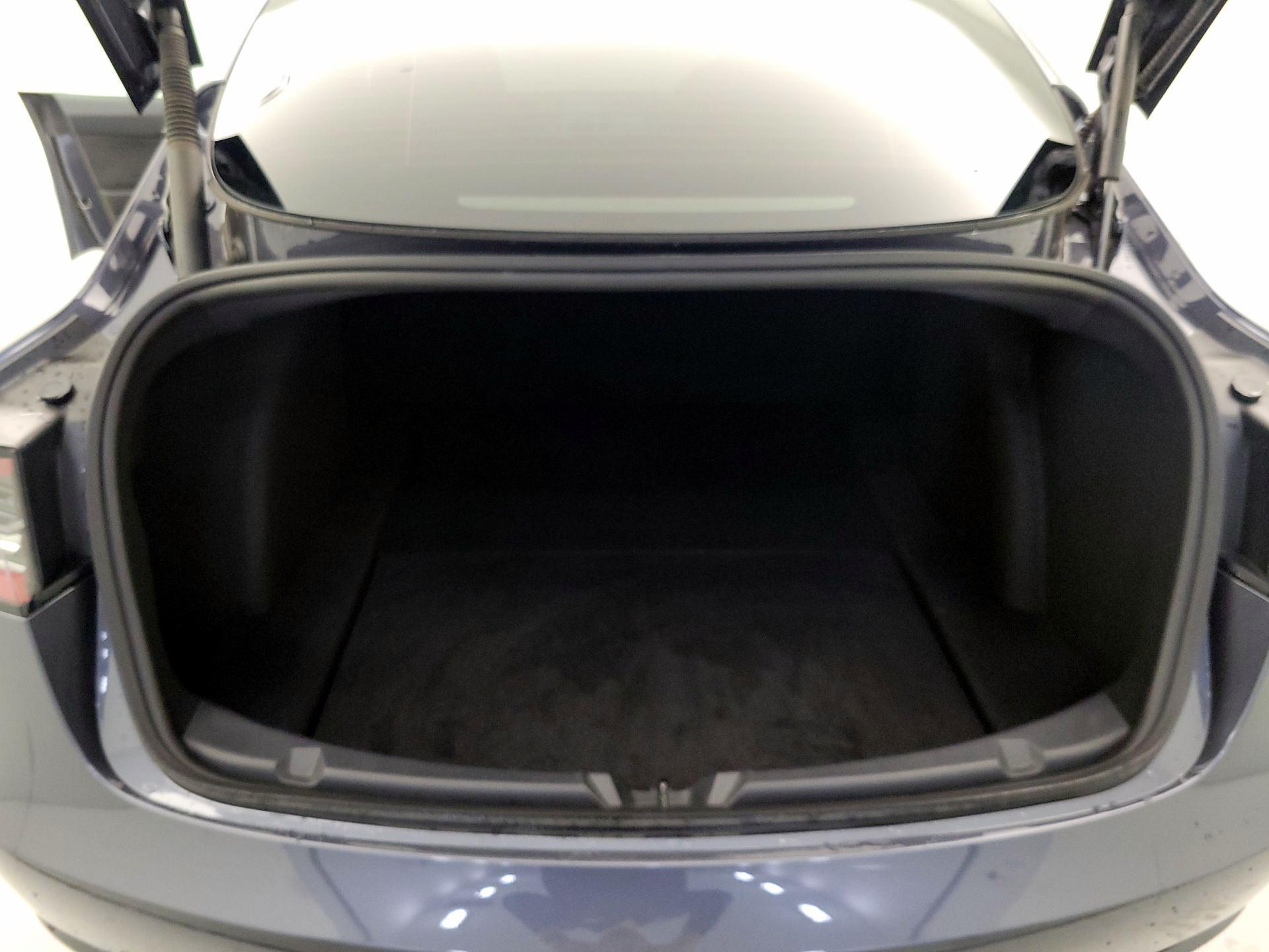 Thumbnail: 2023 Tesla Model 3 - 20