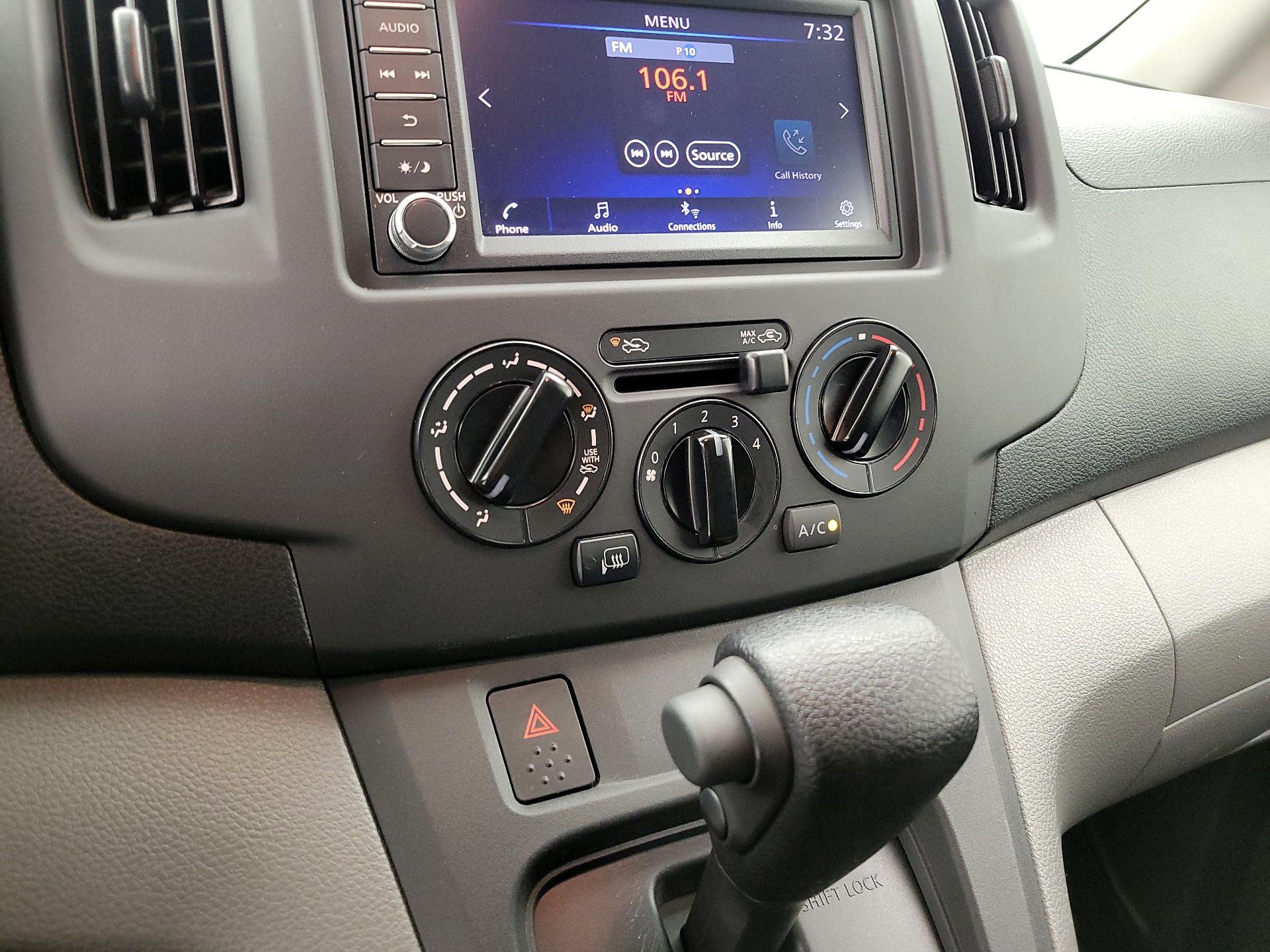 Thumbnail: 2020 Nissan NV200 - 16