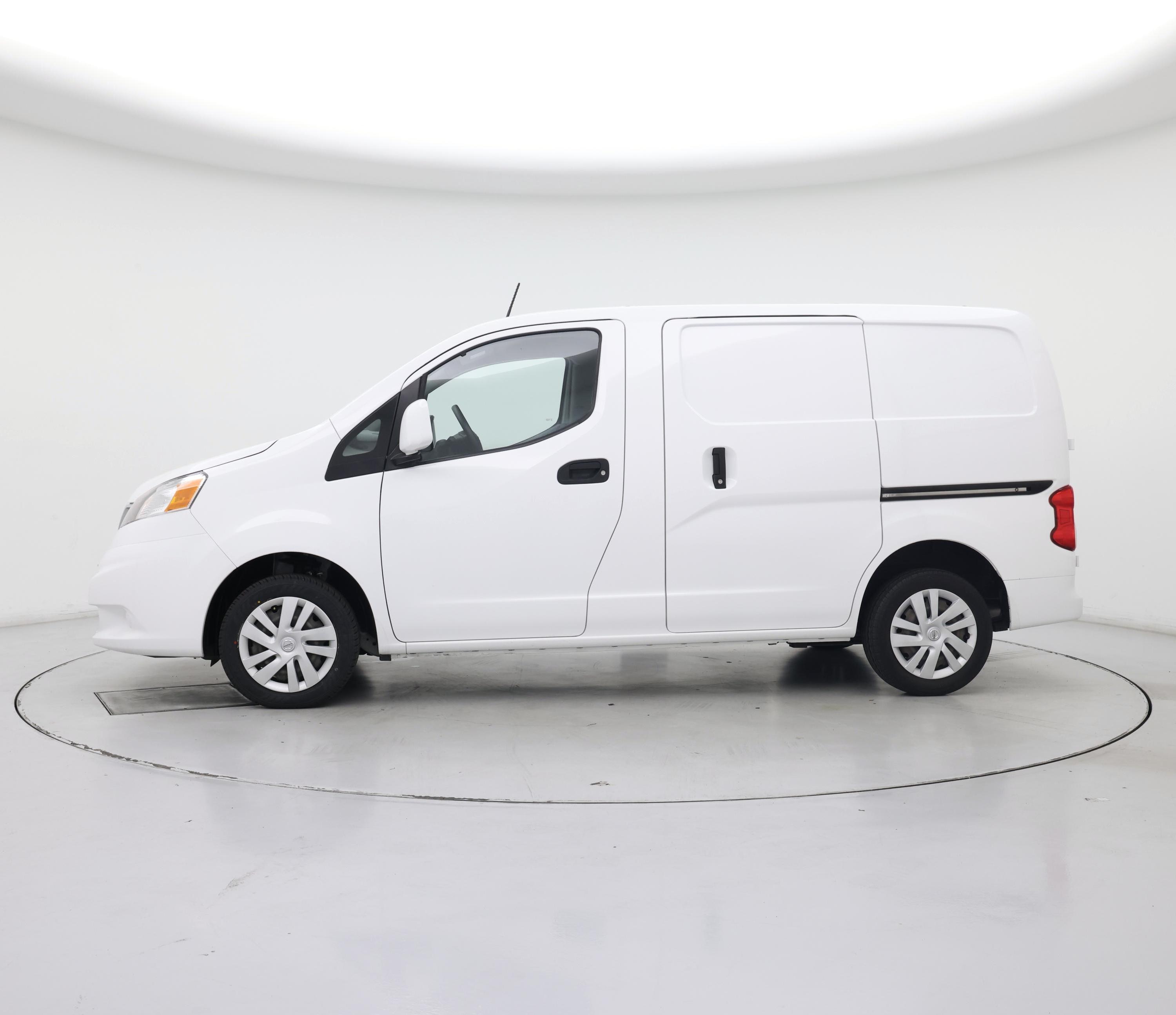 Thumbnail: 2020 Nissan NV200 - 3