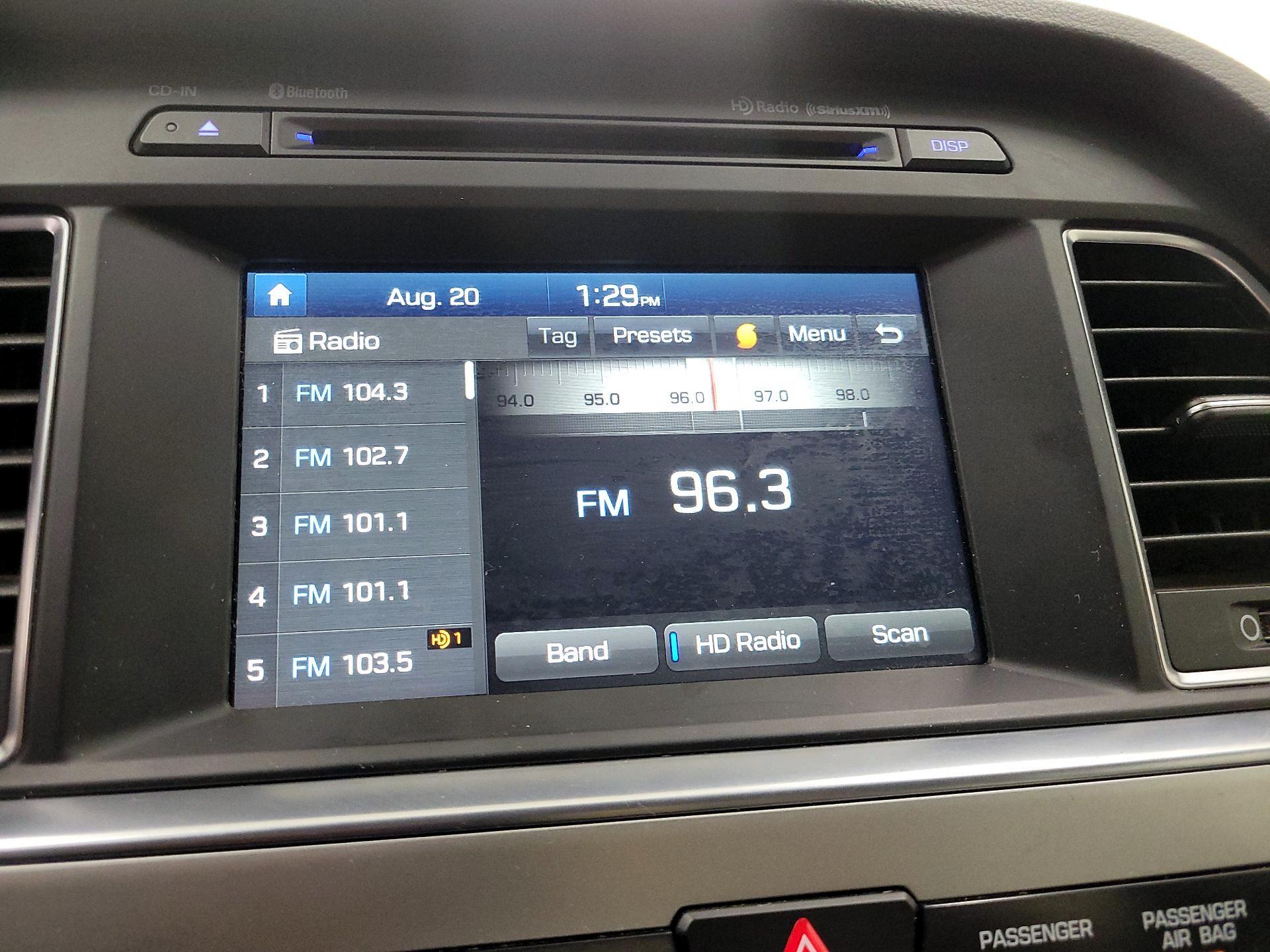 Thumbnail: 2016 Hyundai Sonata - 15