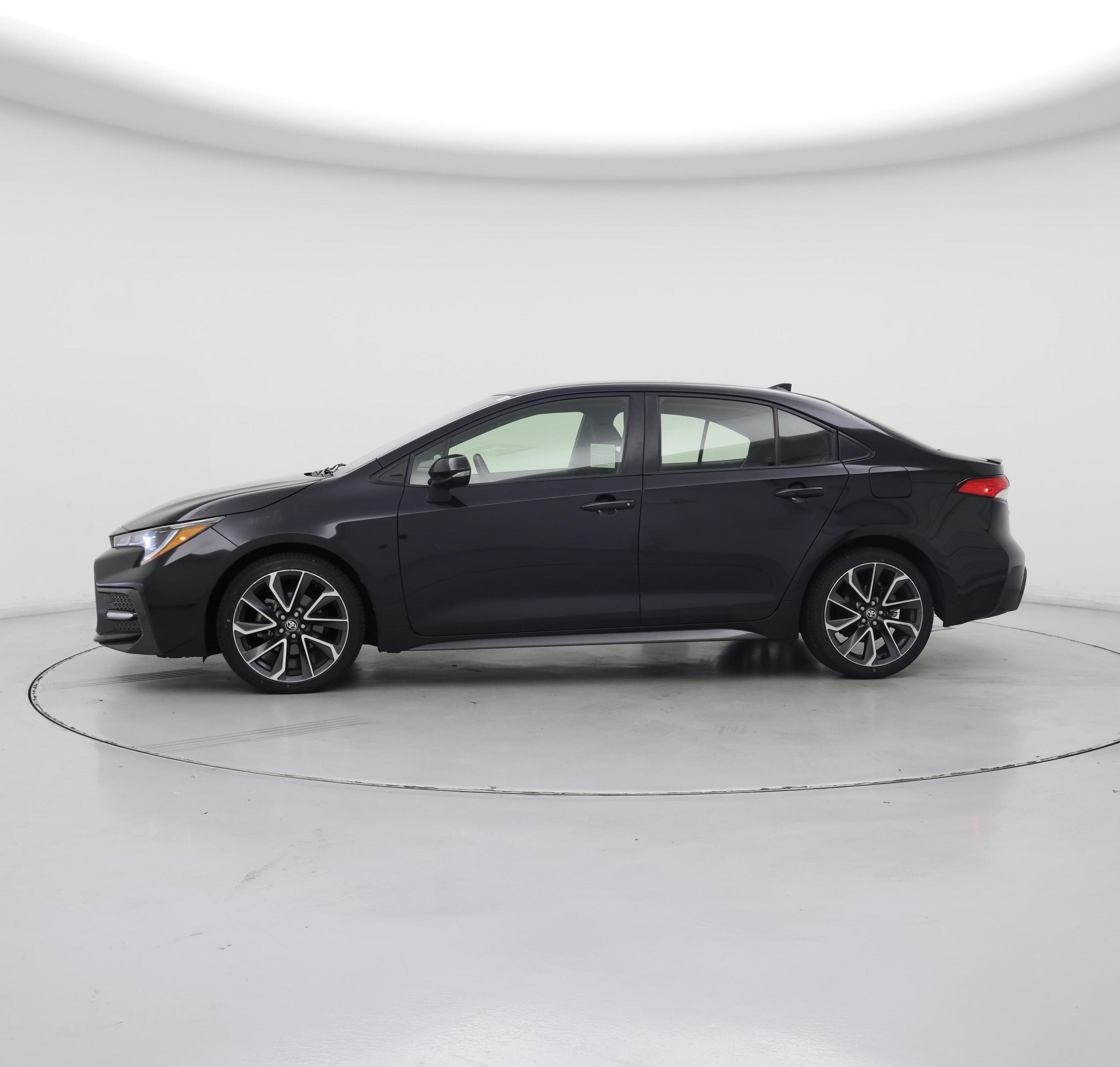 Thumbnail: 2021 Toyota Corolla - 3