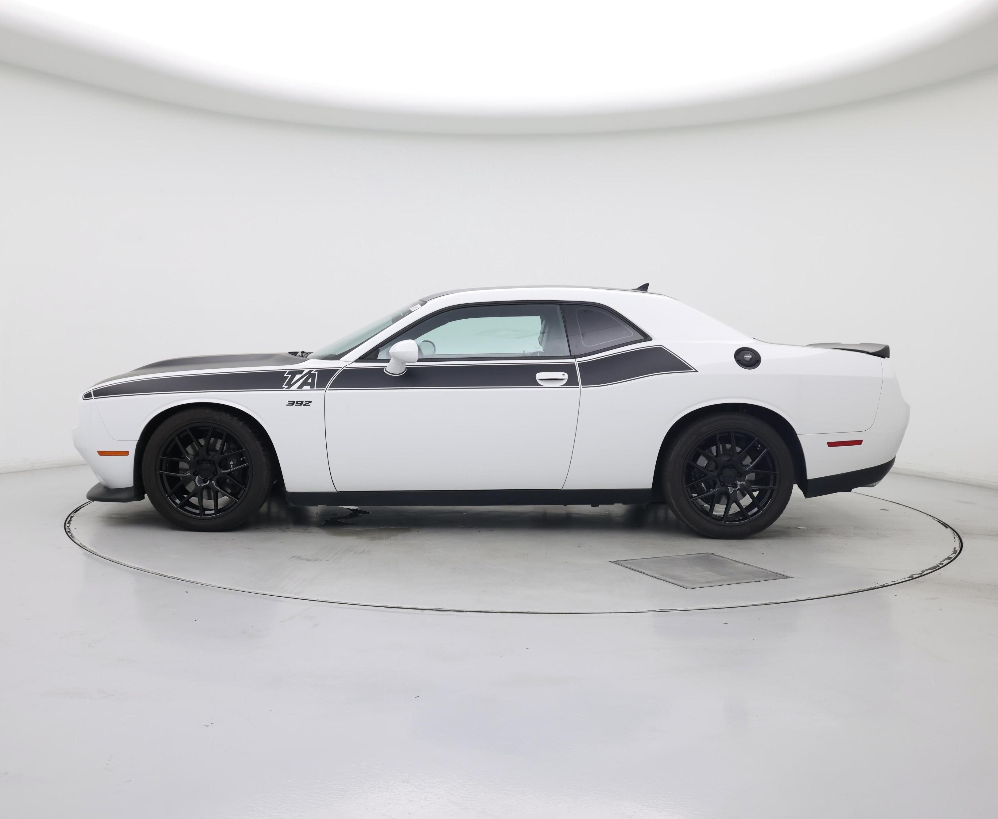 Thumbnail: 2021 Dodge Challenger - 3