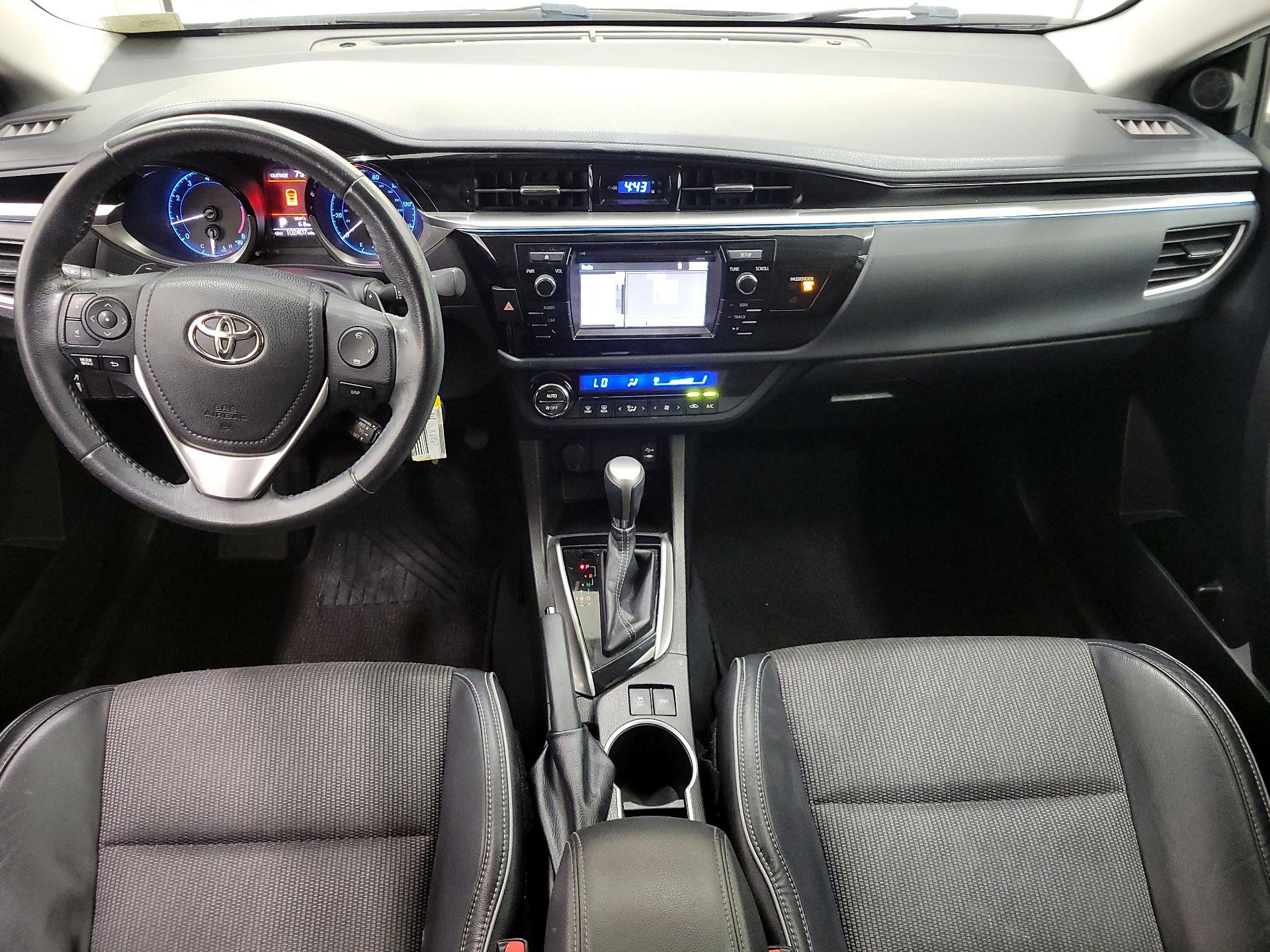 Thumbnail: 2015 Toyota Corolla - 9