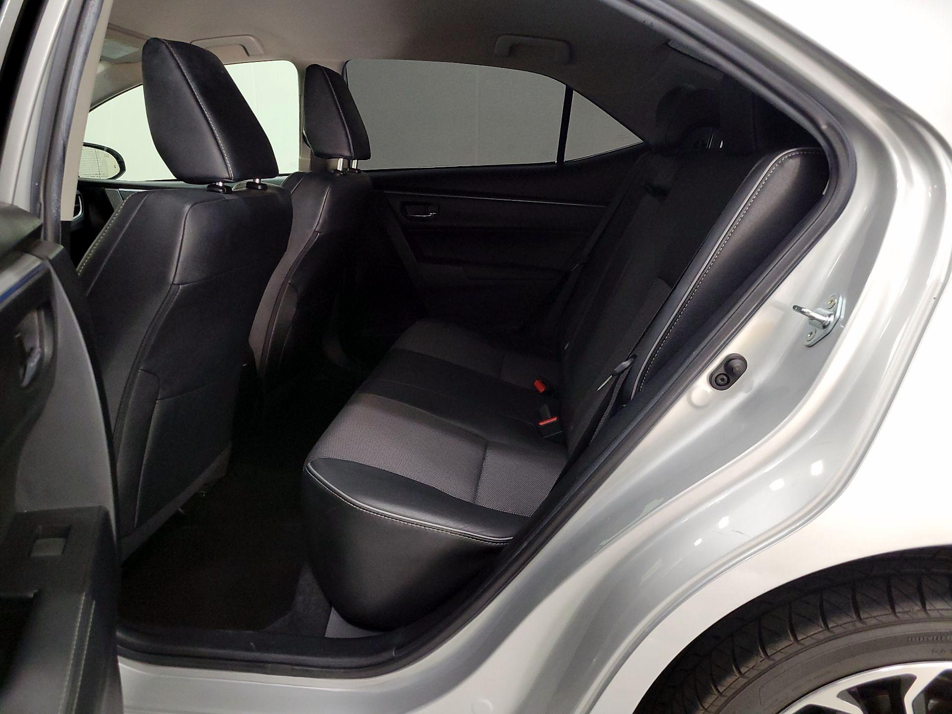 Thumbnail: 2015 Toyota Corolla - 19