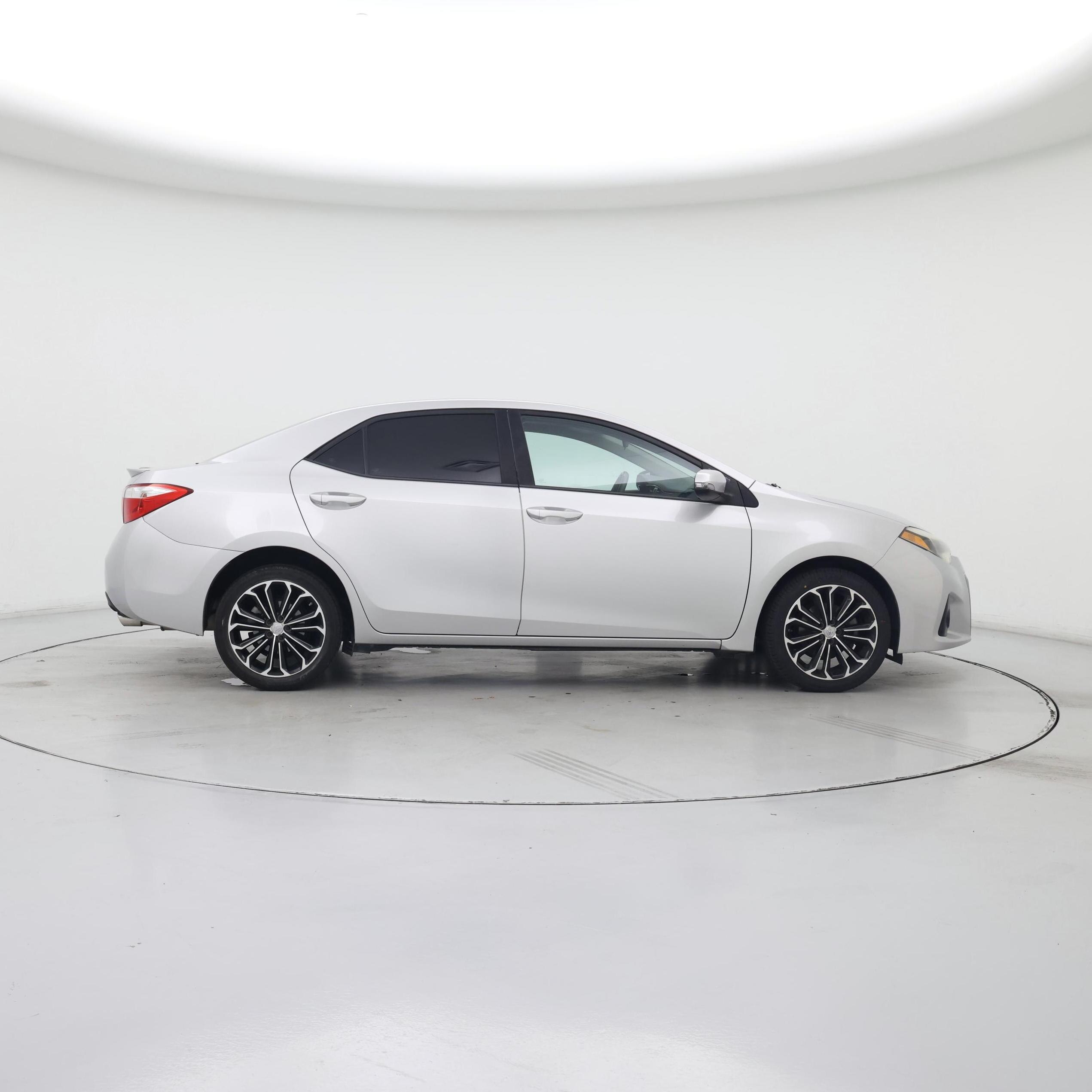 Thumbnail: 2015 Toyota Corolla - 7