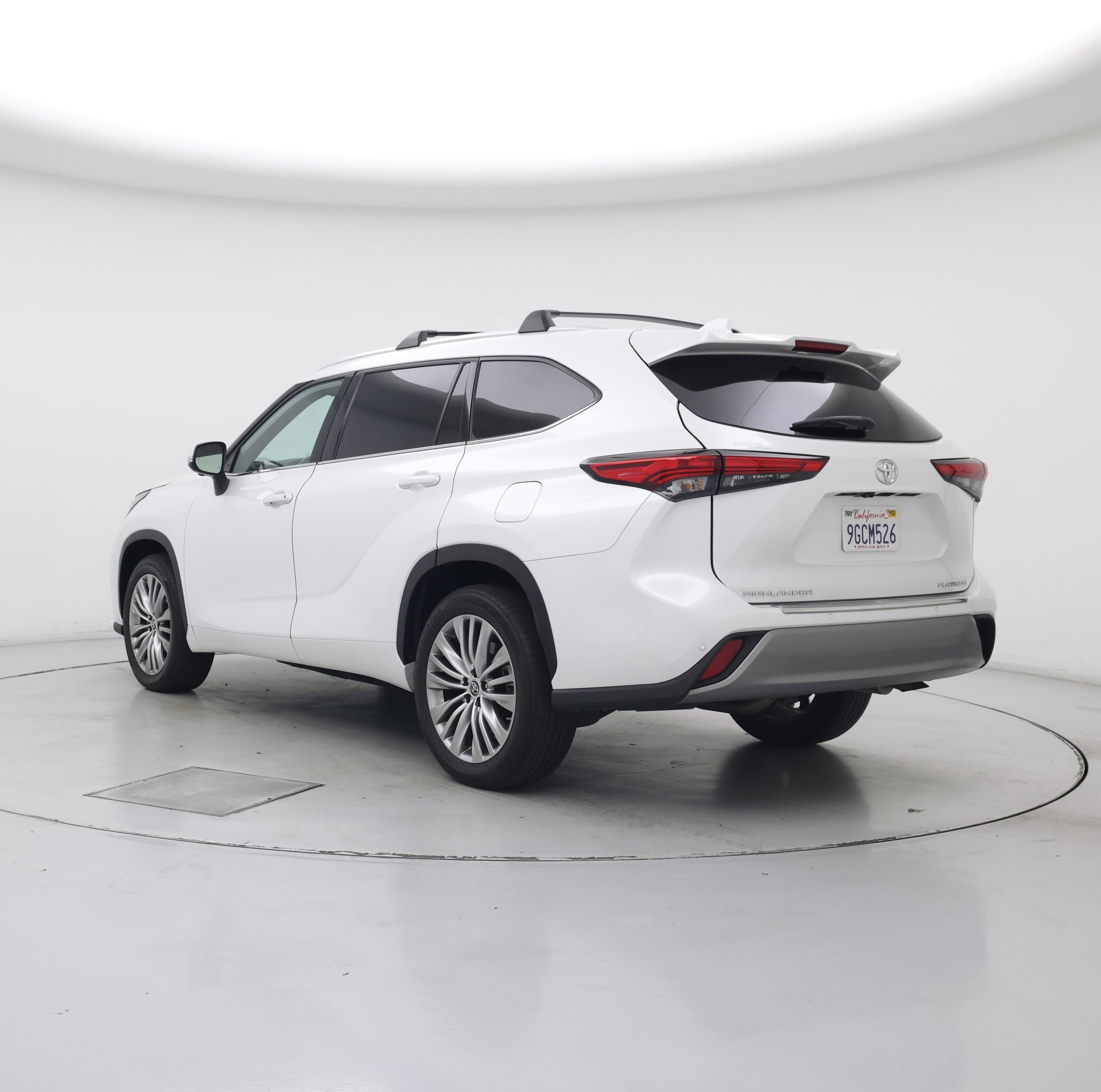 Thumbnail: 2023 Toyota Highlander - 2