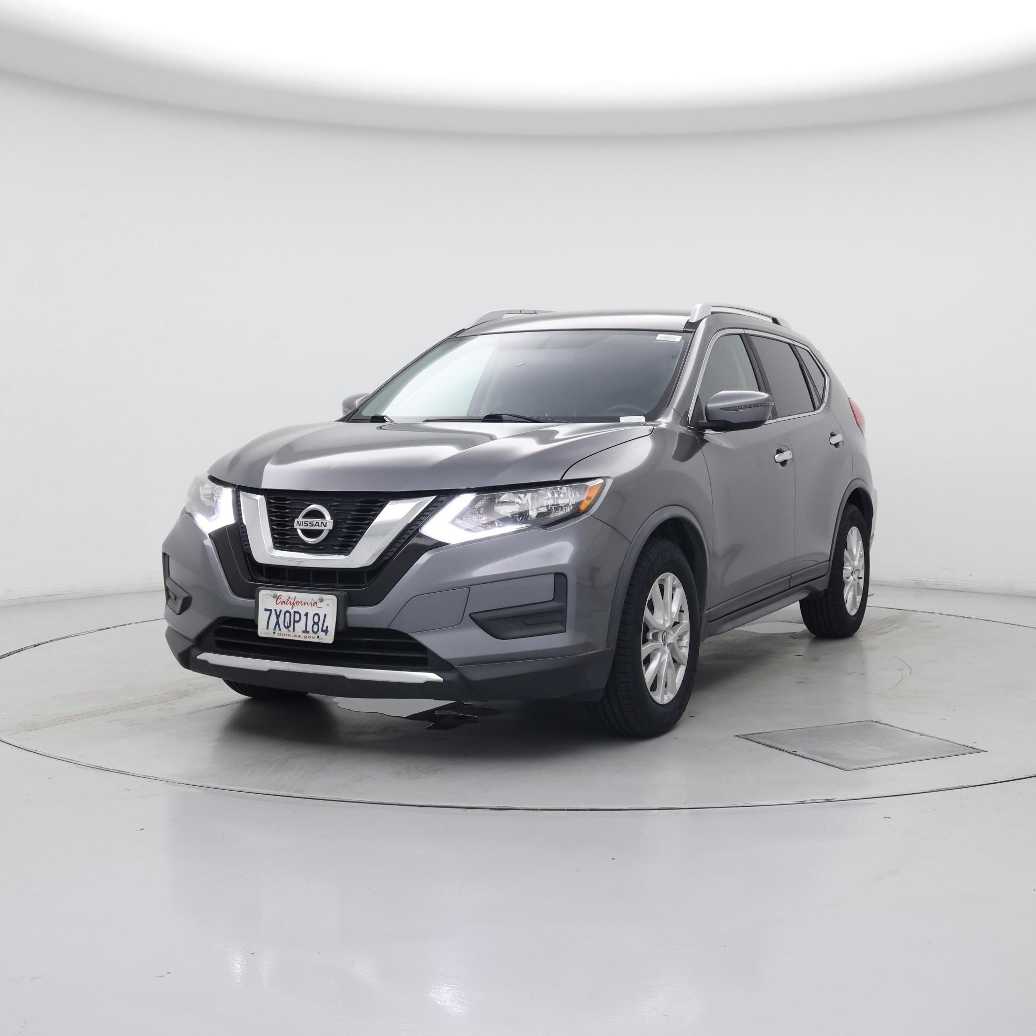 Thumbnail: 2017 Nissan Rogue - 4