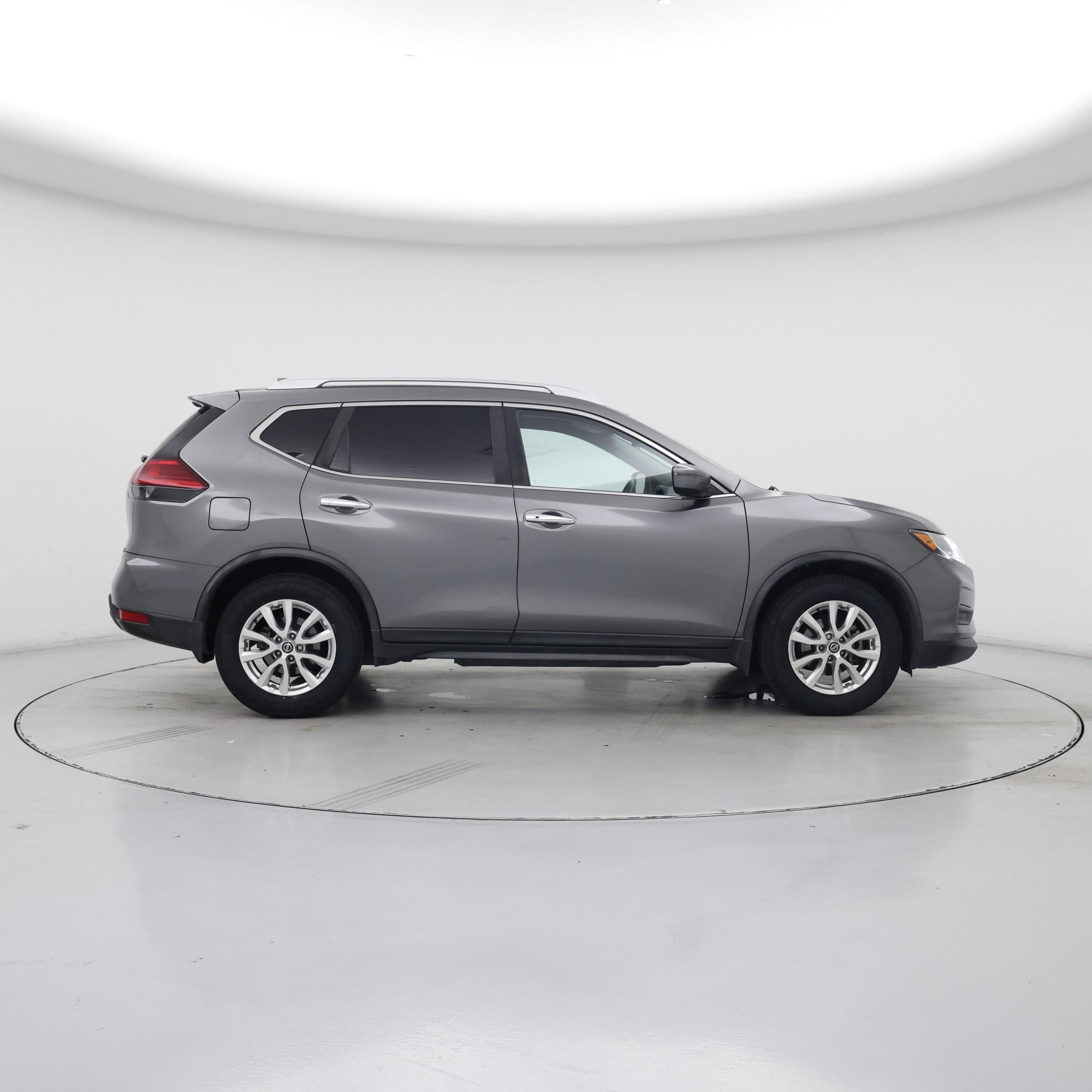 Thumbnail: 2017 Nissan Rogue - 7