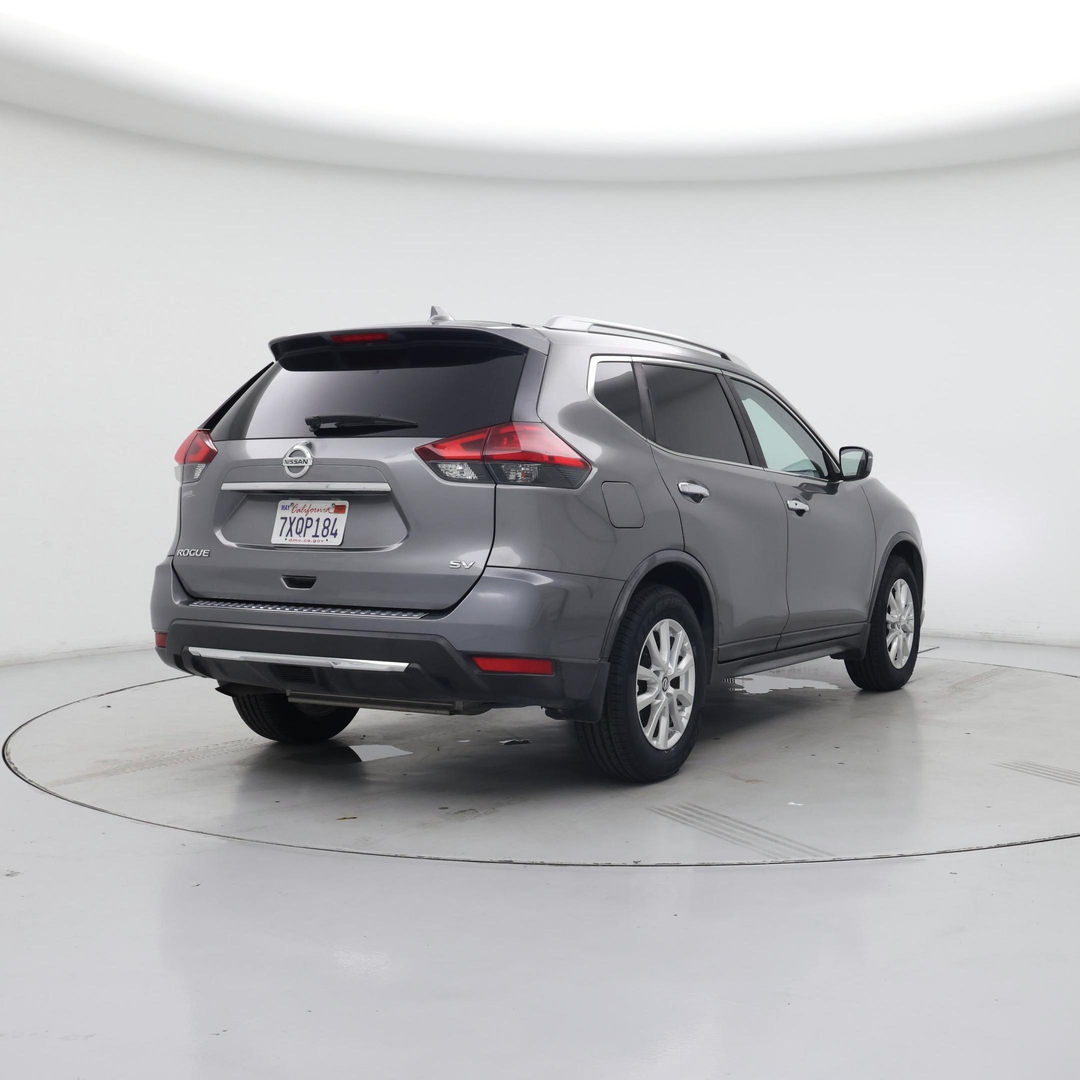 Thumbnail: 2017 Nissan Rogue - 8