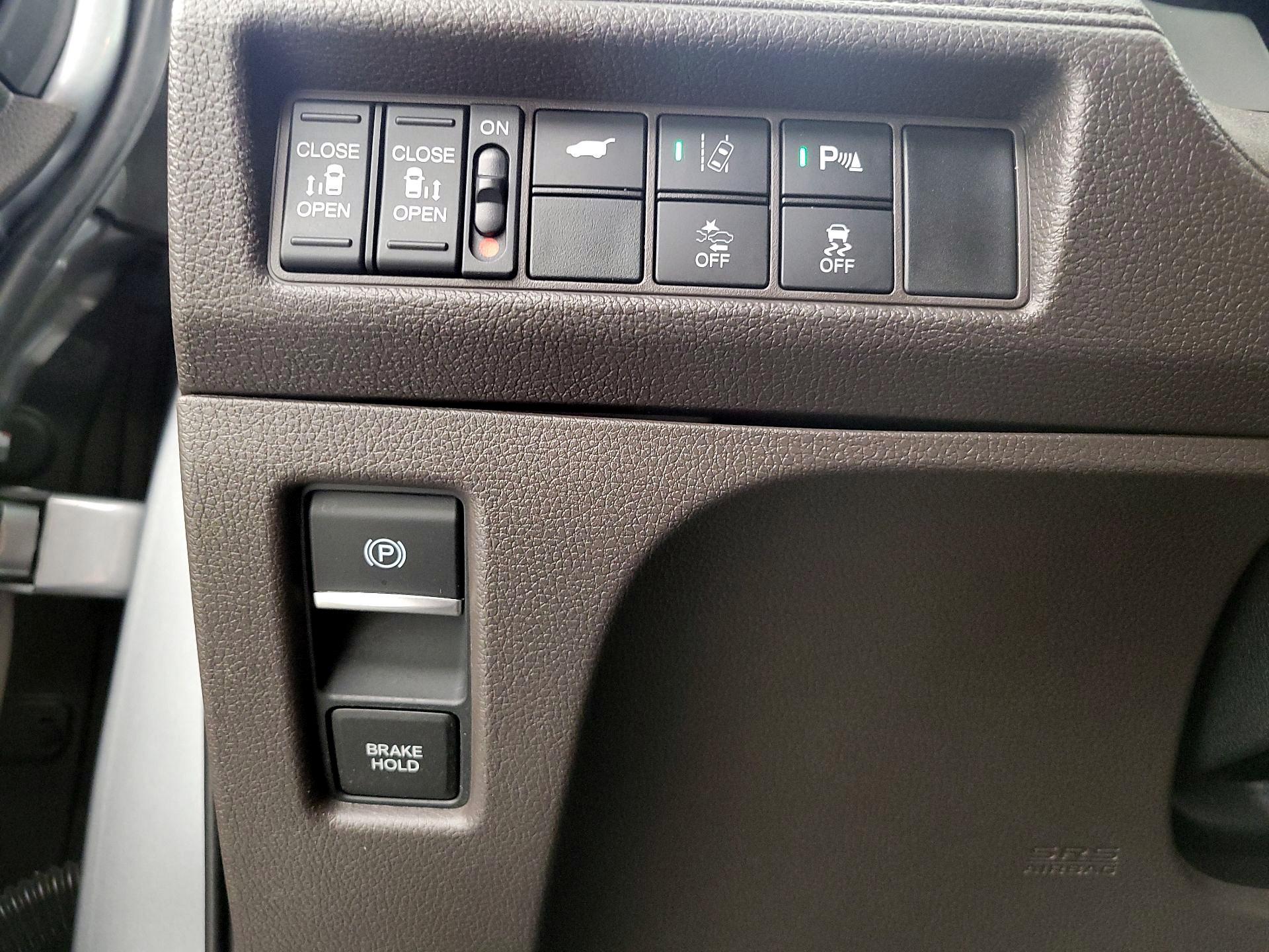 Thumbnail: 2018 Honda Odyssey - 13