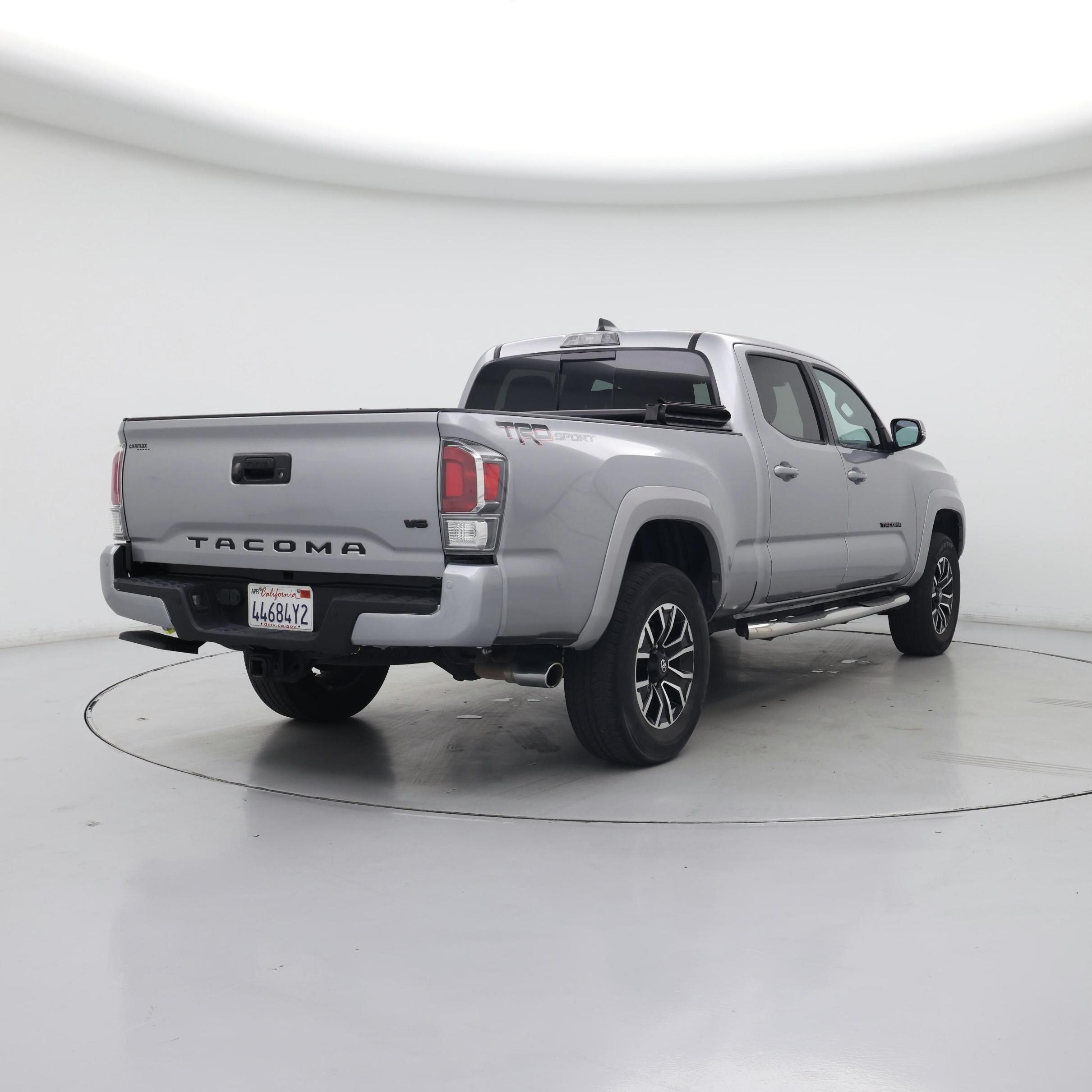 Thumbnail: 2020 Toyota Tacoma - 8
