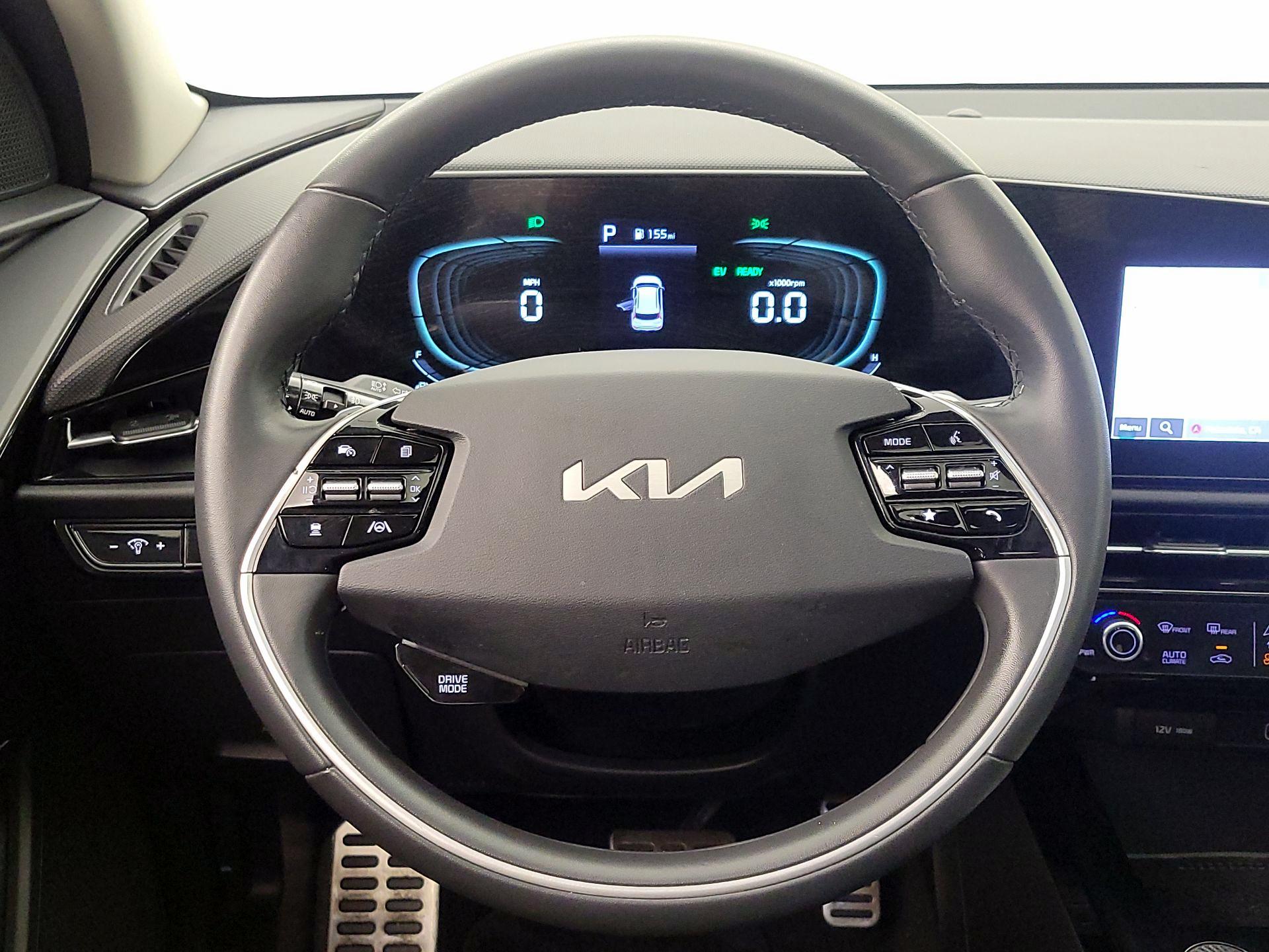 Thumbnail: 2023 Kia Niro - 10