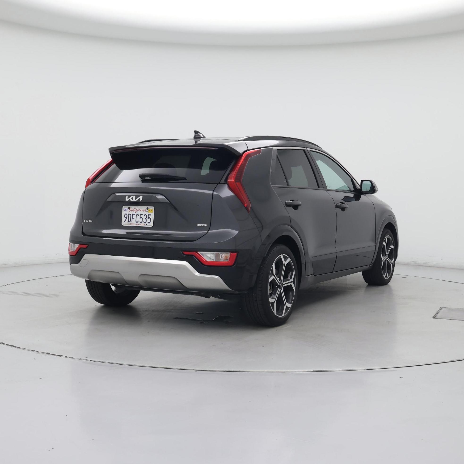 Thumbnail: 2023 Kia Niro - 8
