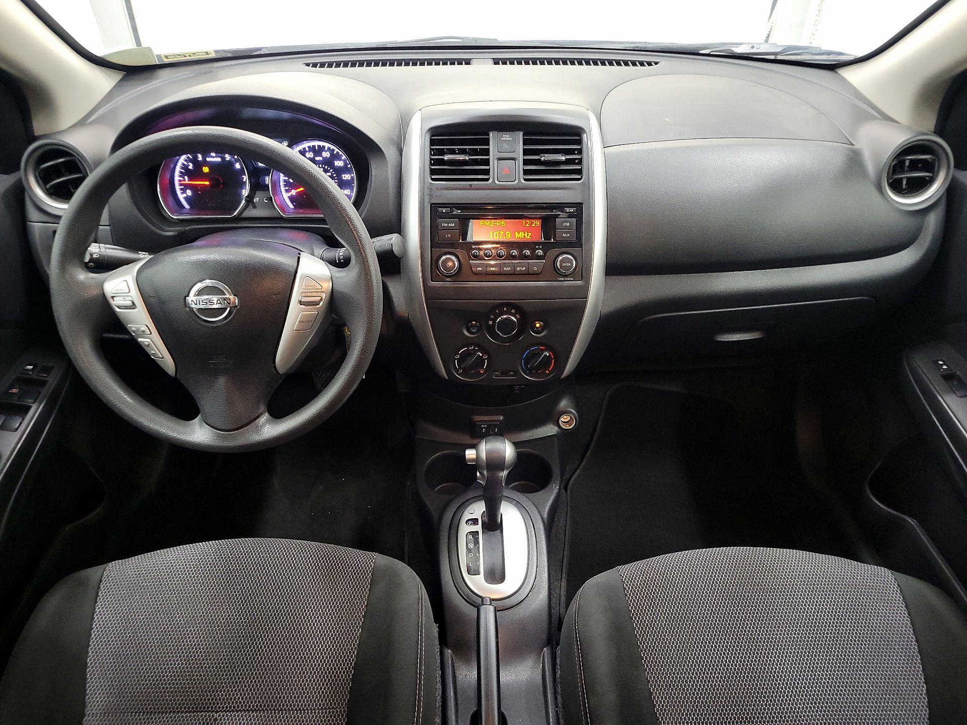 Thumbnail: 2018 Nissan Versa - 9