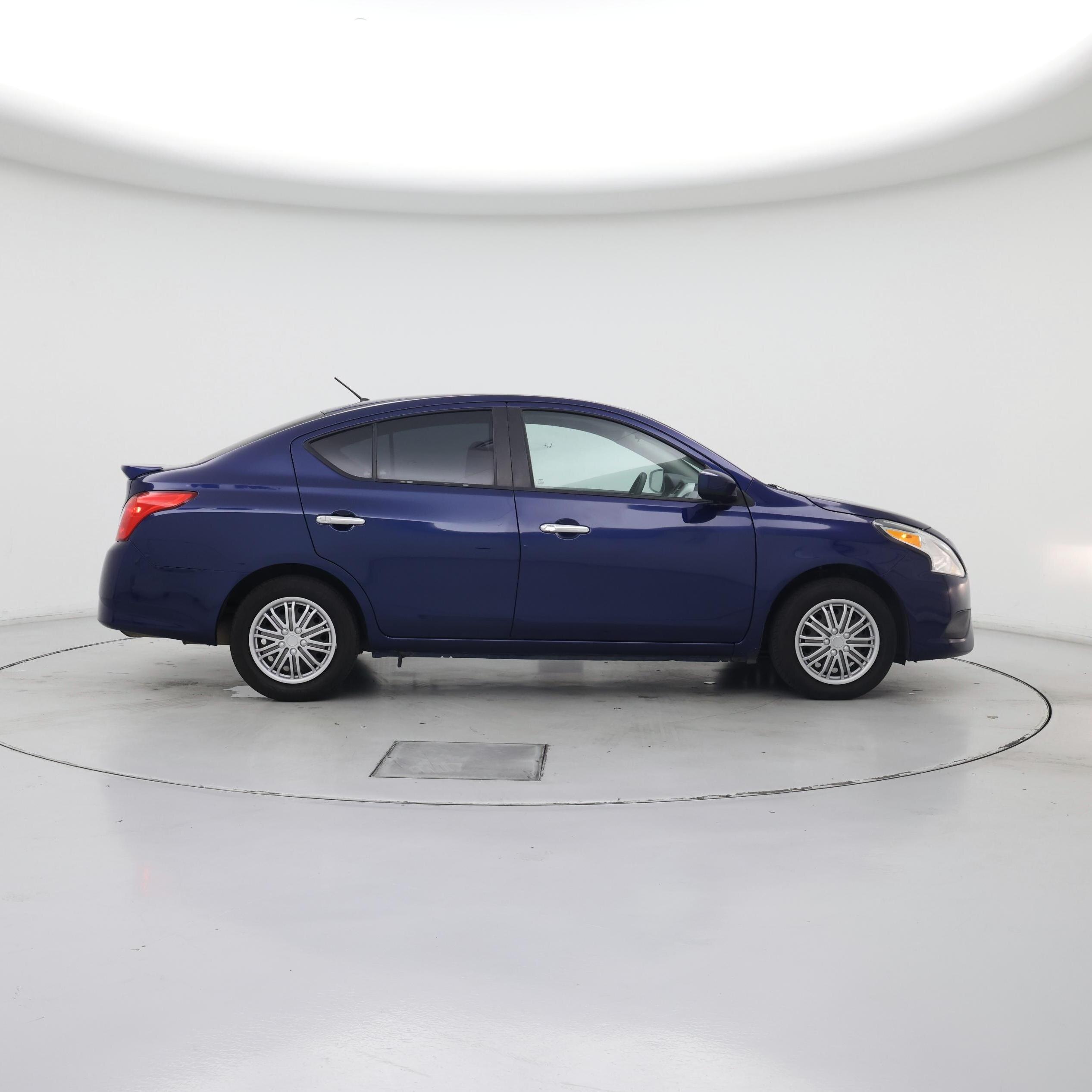 Thumbnail: 2018 Nissan Versa - 7