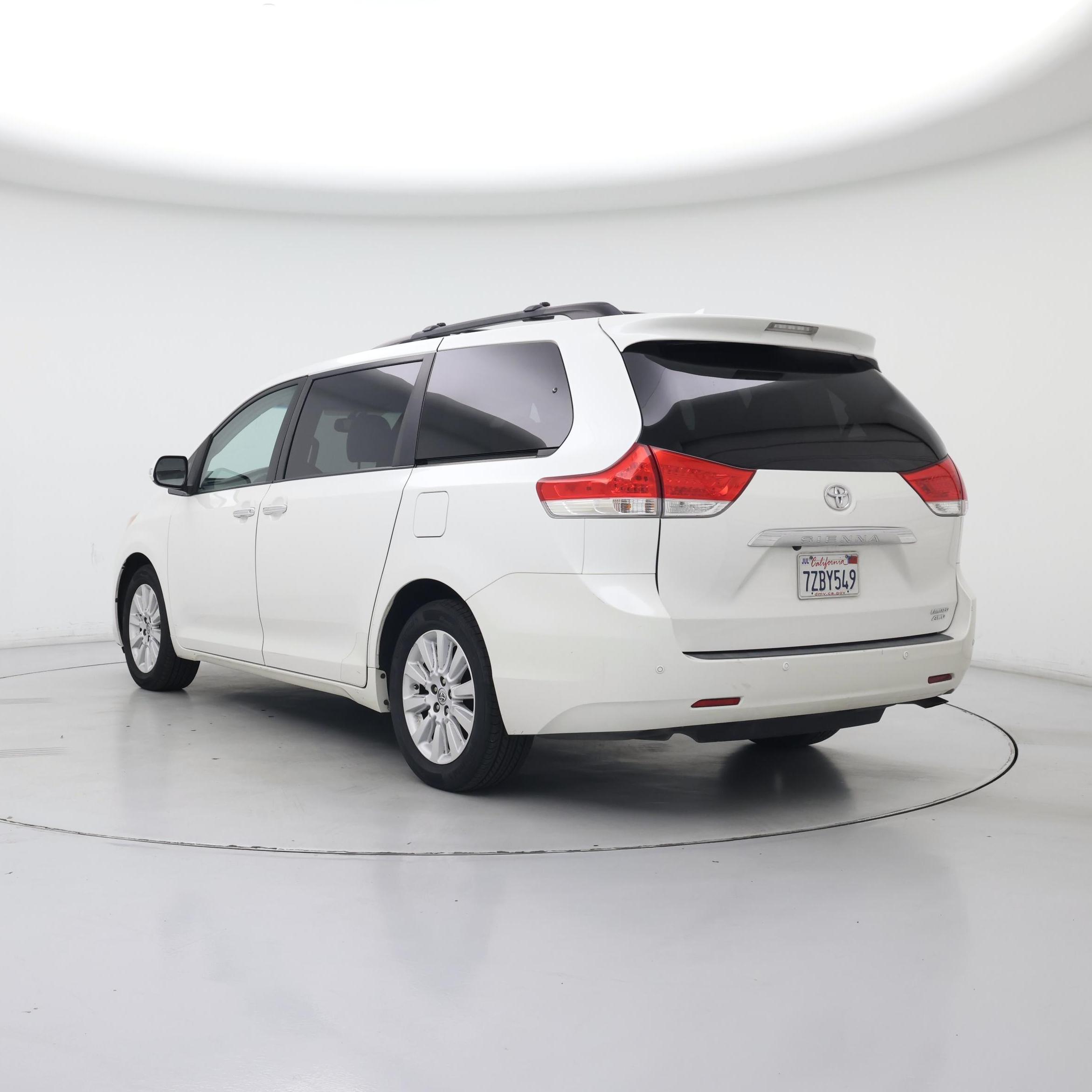 Thumbnail: 2014 Toyota Sienna - 2