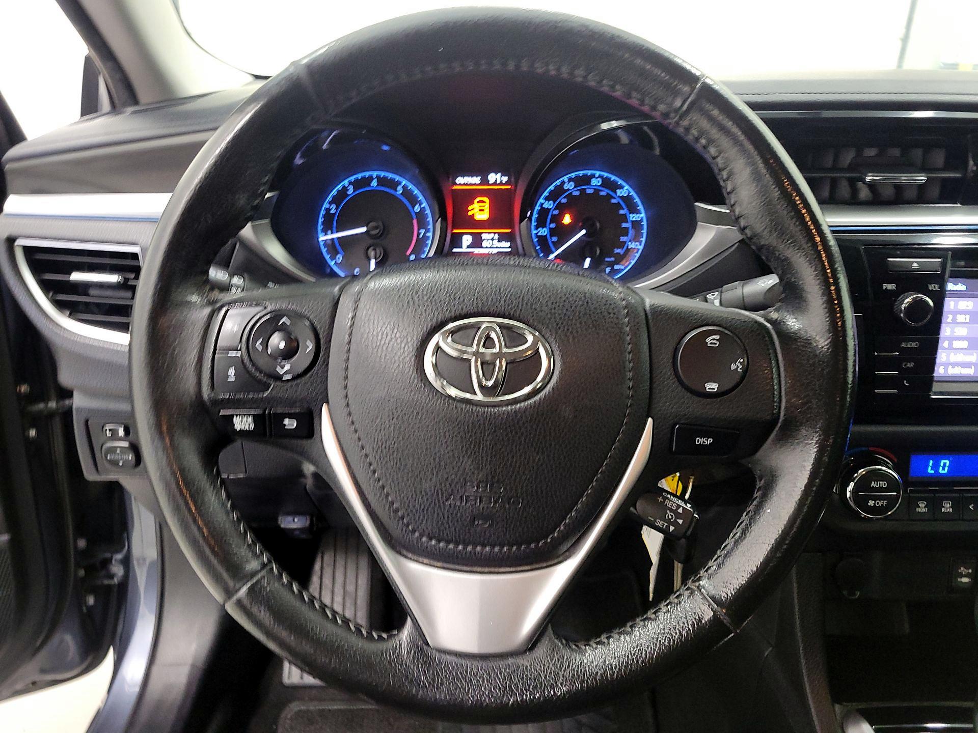 Thumbnail: 2015 Toyota Corolla - 10