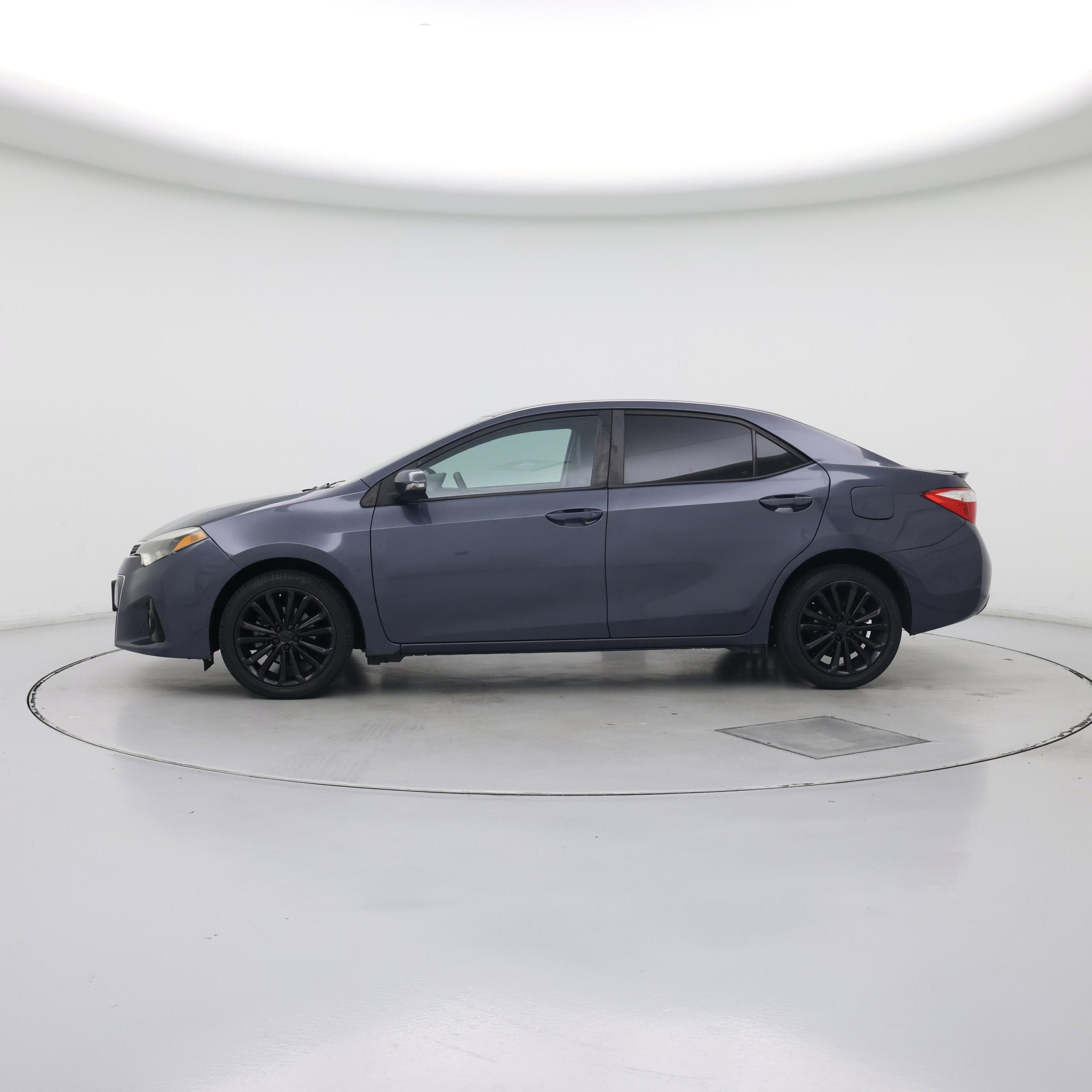Thumbnail: 2015 Toyota Corolla - 3