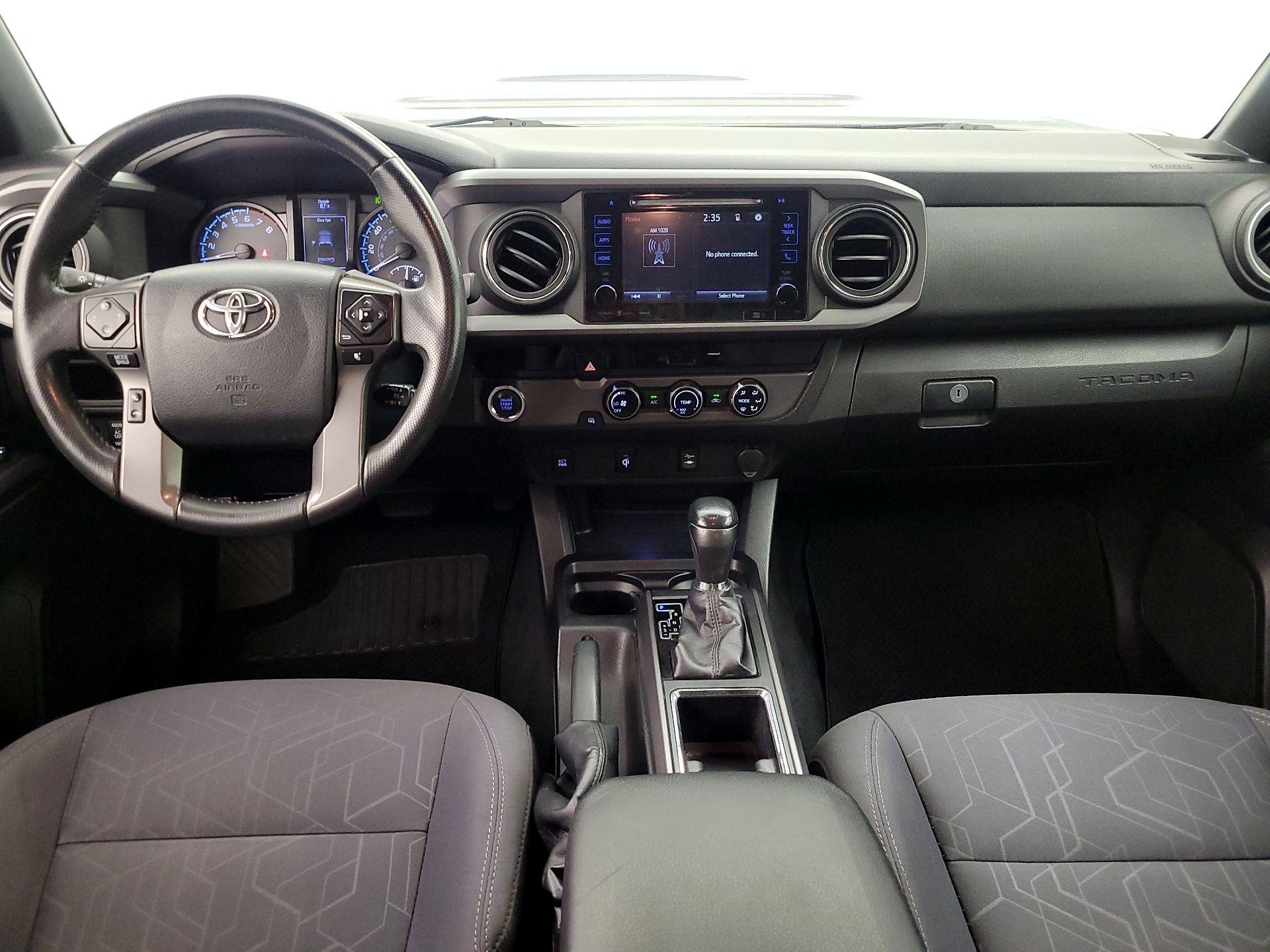 Thumbnail: 2016 Toyota Tacoma - 9