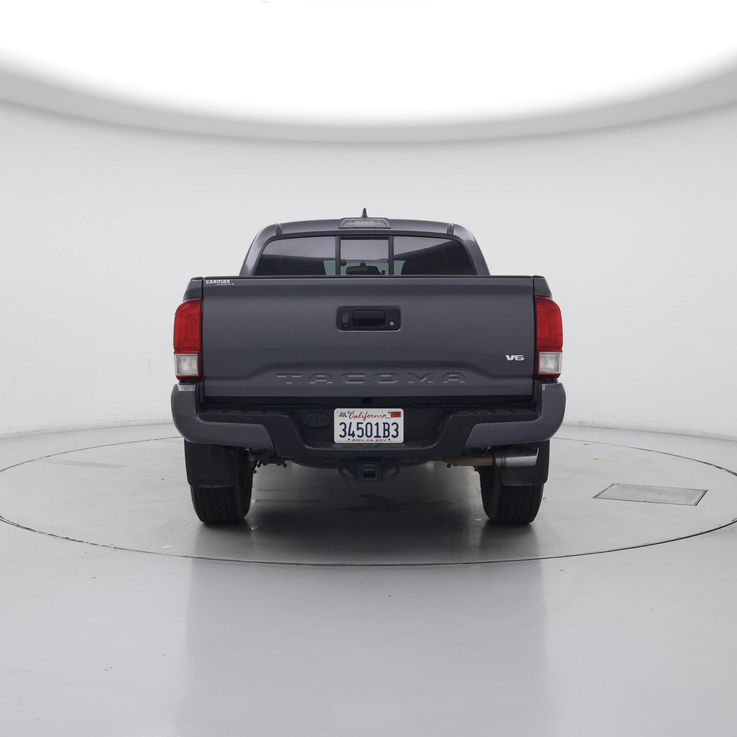 Thumbnail: 2016 Toyota Tacoma - 6
