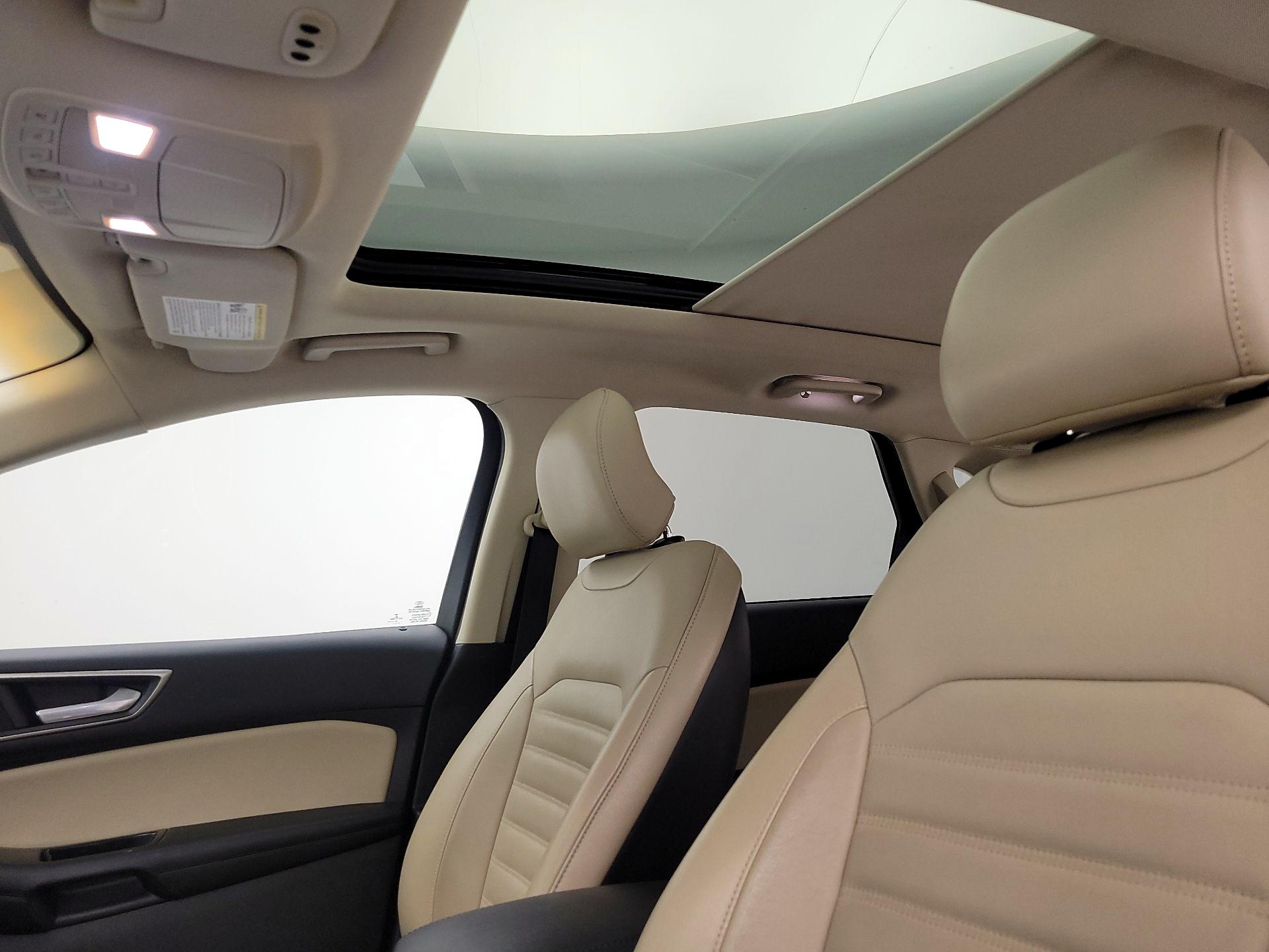 Thumbnail: 2016 Ford Edge - 20