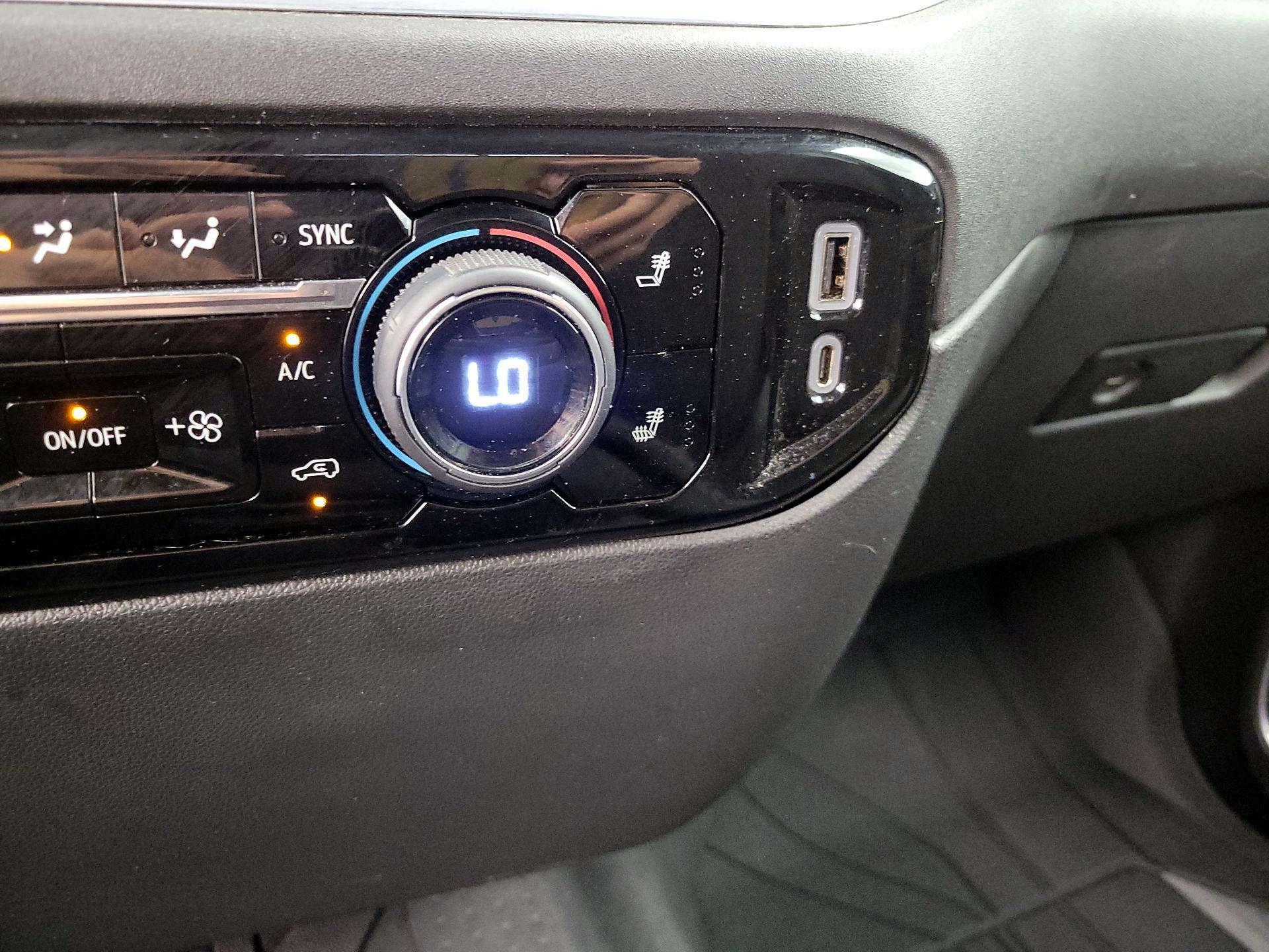 Thumbnail: 2022 Chevrolet Silverado 1500 - 18