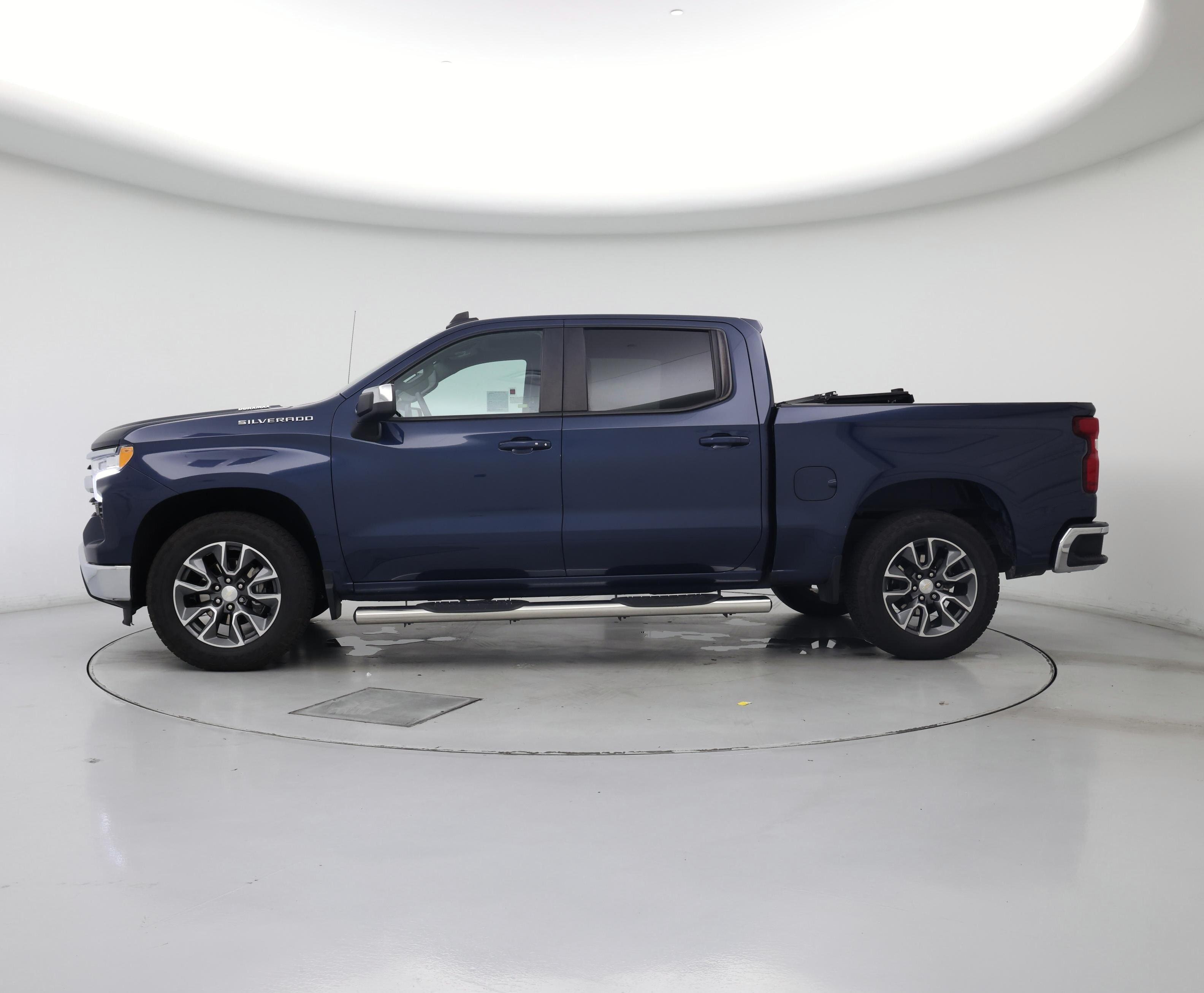 Thumbnail: 2022 Chevrolet Silverado 1500 - 3