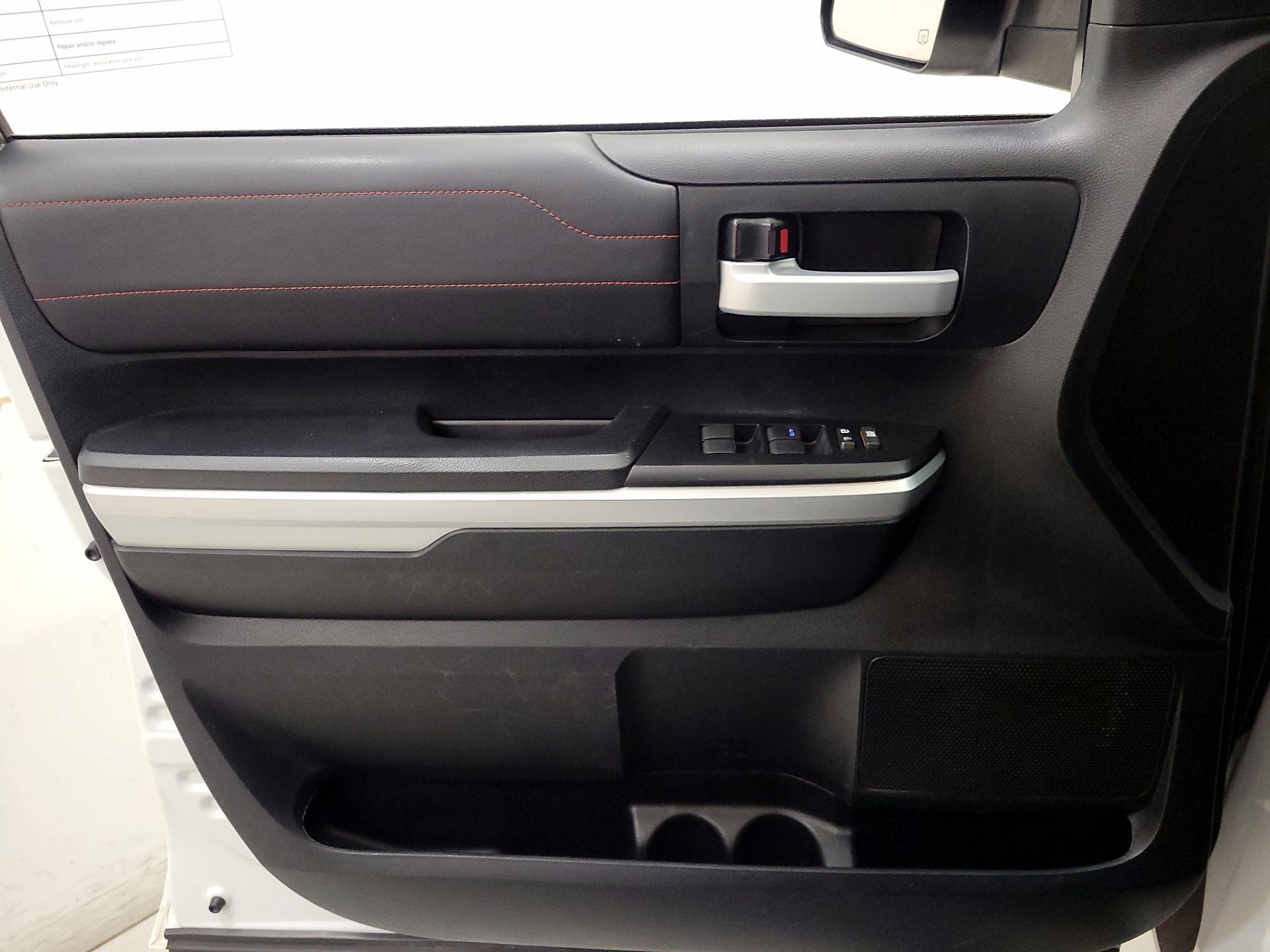 Thumbnail: 2017 Toyota Tundra - 12