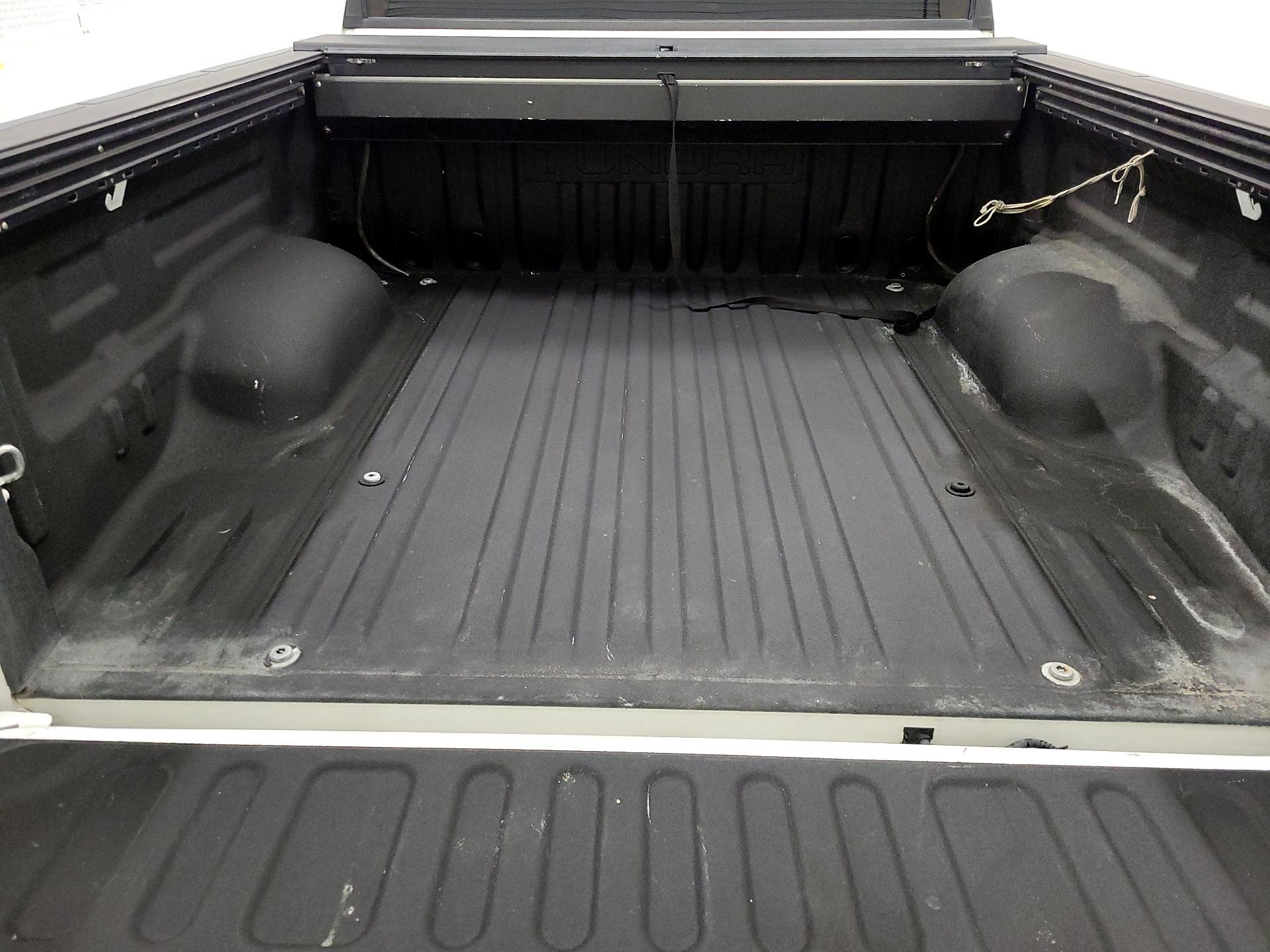 Thumbnail: 2017 Toyota Tundra - 20