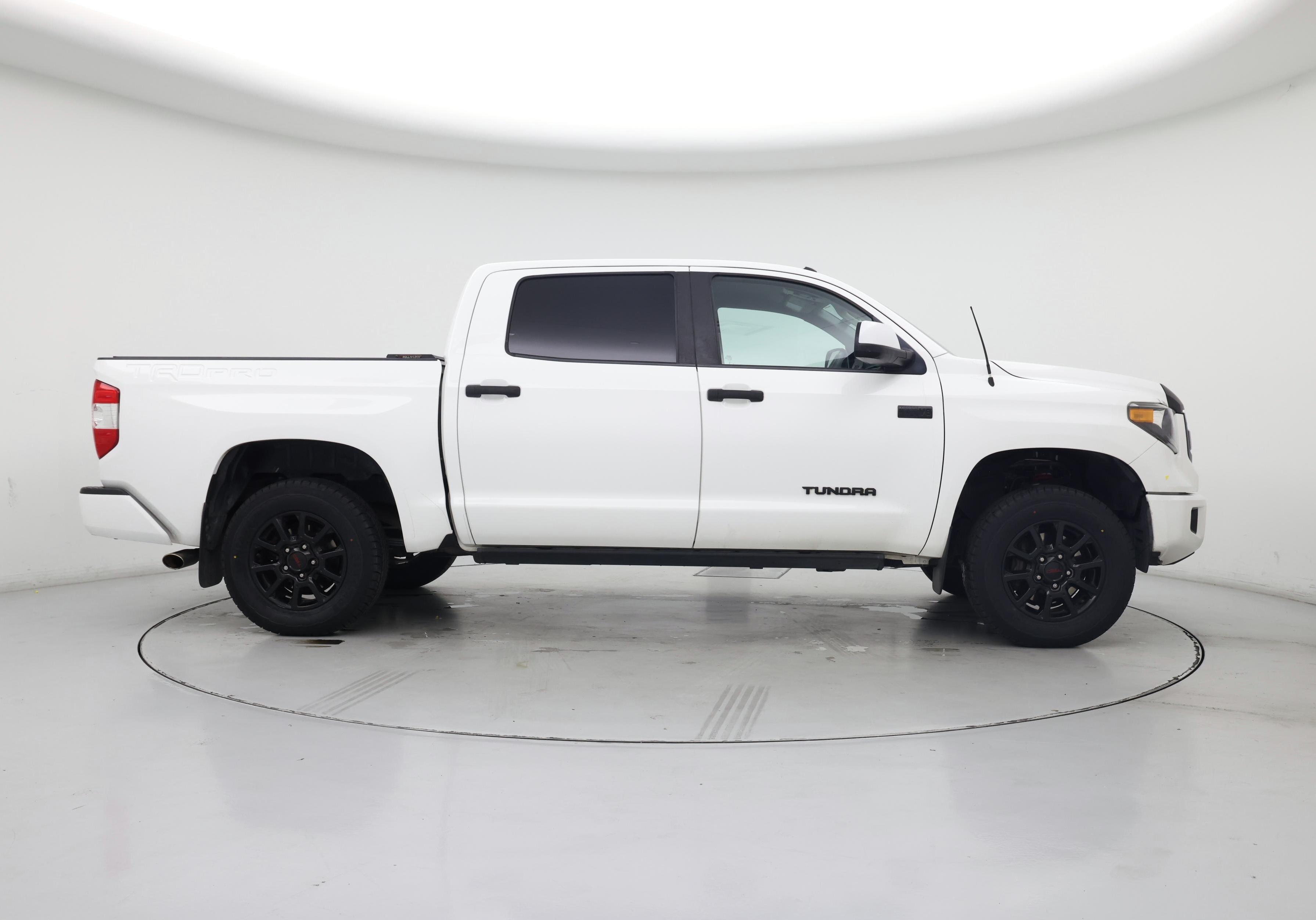 Thumbnail: 2017 Toyota Tundra - 7