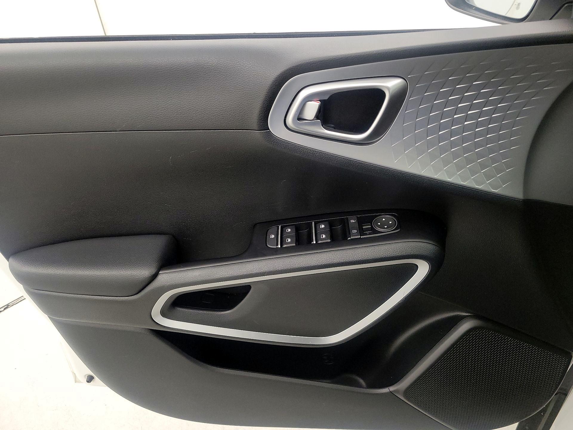 Thumbnail: 2021 Kia Soul - 12