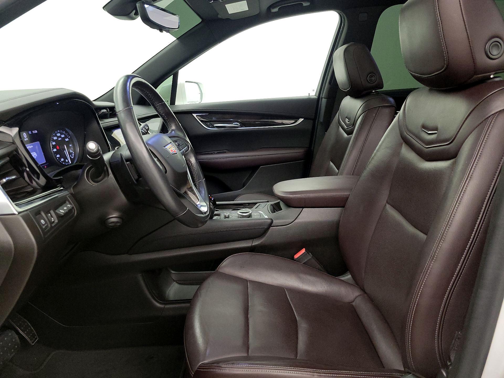 Thumbnail: 2020 Cadillac XT6 - 11