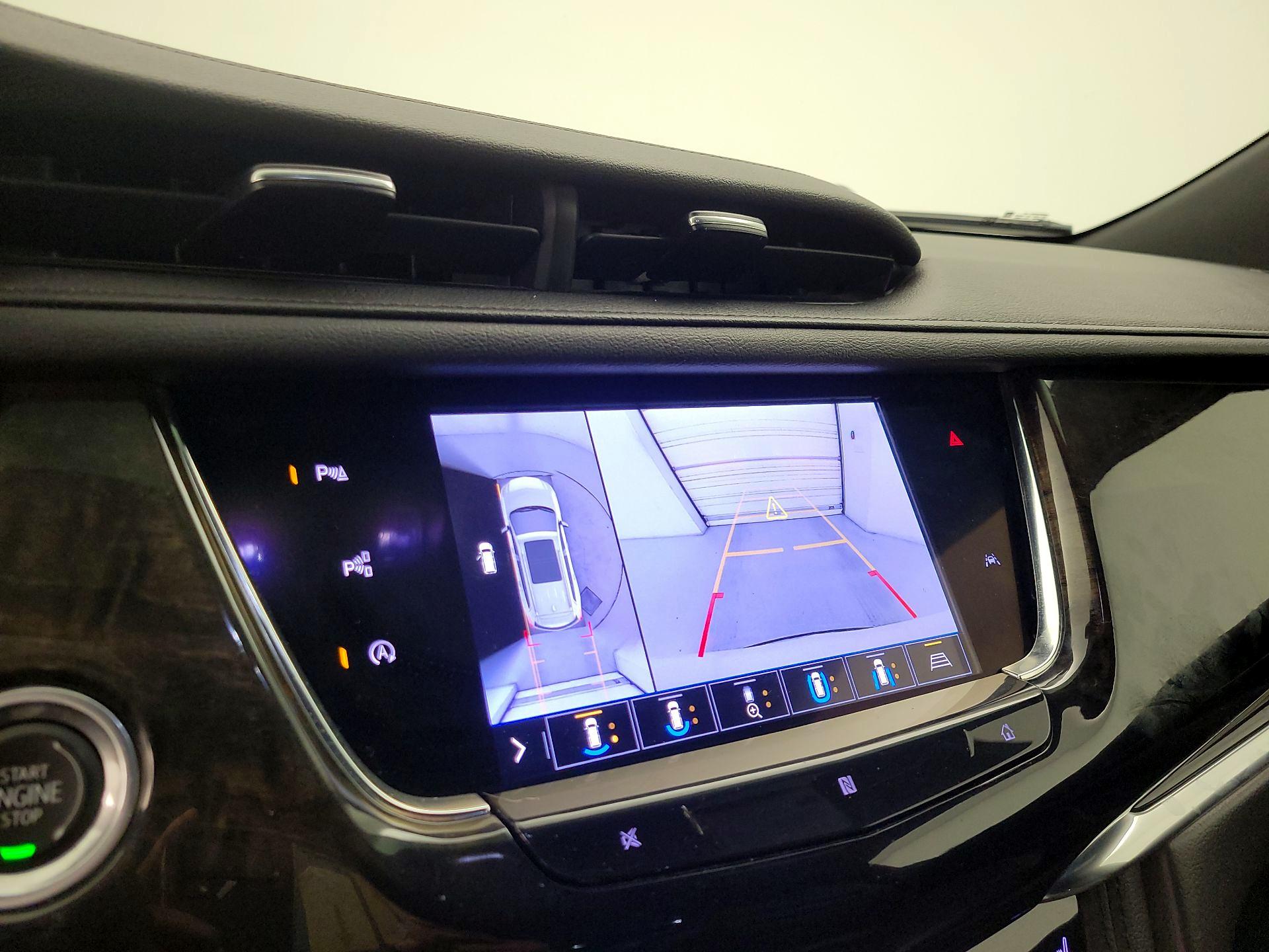 Thumbnail: 2020 Cadillac XT6 - 14