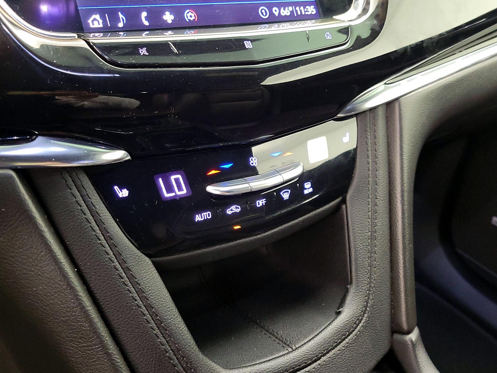 Thumbnail: 2020 Cadillac XT6 - 16