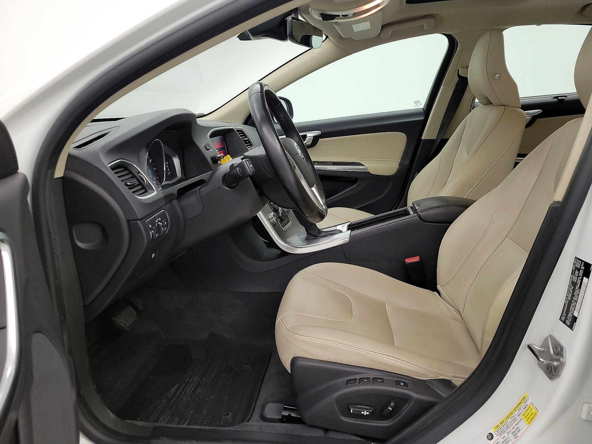 Thumbnail: 2018 Volvo S60 - 11