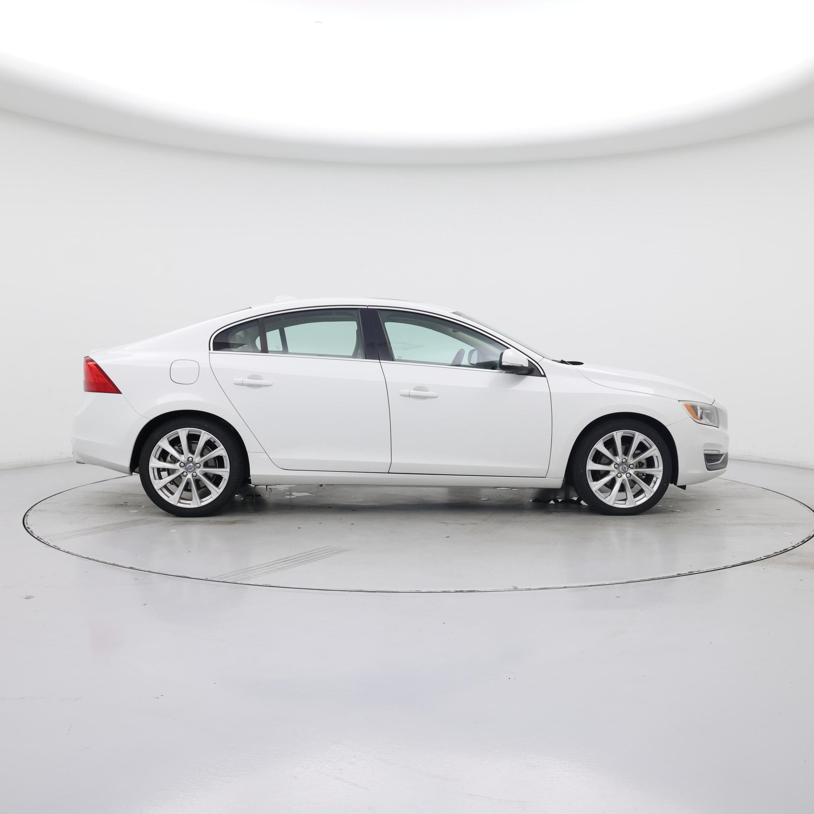 Thumbnail: 2018 Volvo S60 - 7