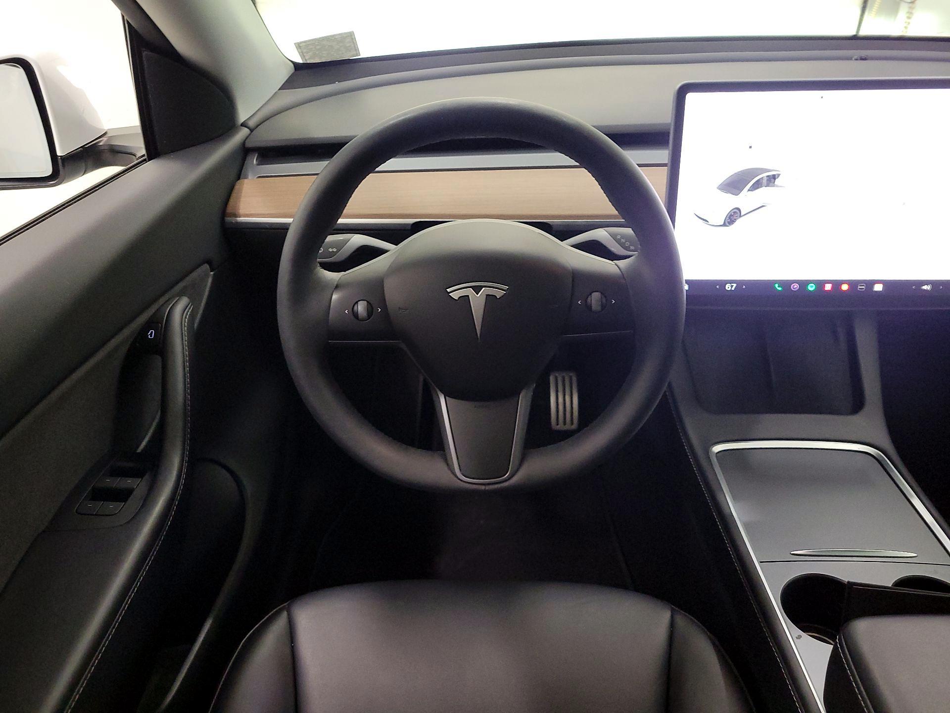 Thumbnail: 2022 Tesla Model Y - 10