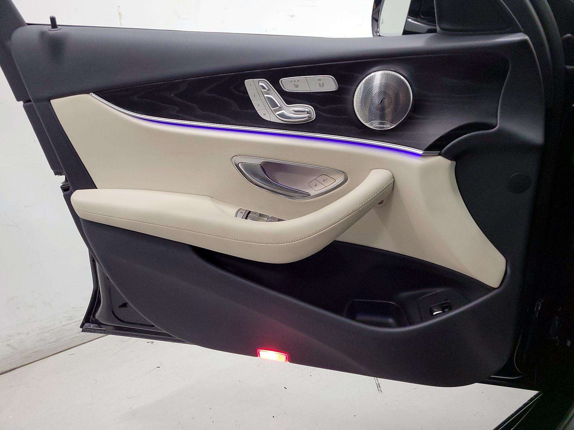 Thumbnail: 2017 Mercedes-Benz E-Class - 12