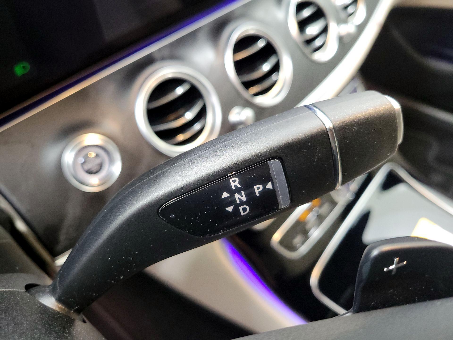 Thumbnail: 2017 Mercedes-Benz E-Class - 18