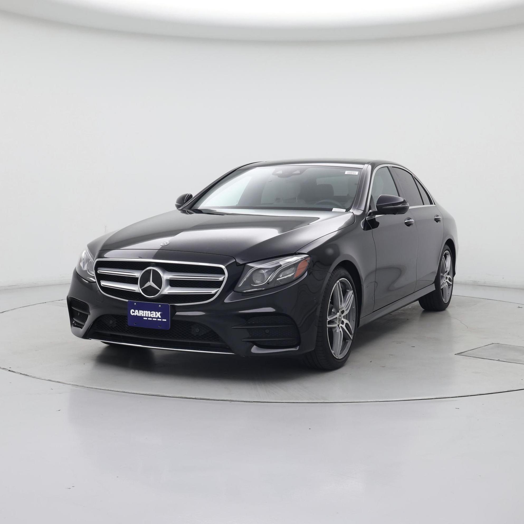 Thumbnail: 2017 Mercedes-Benz E-Class - 4