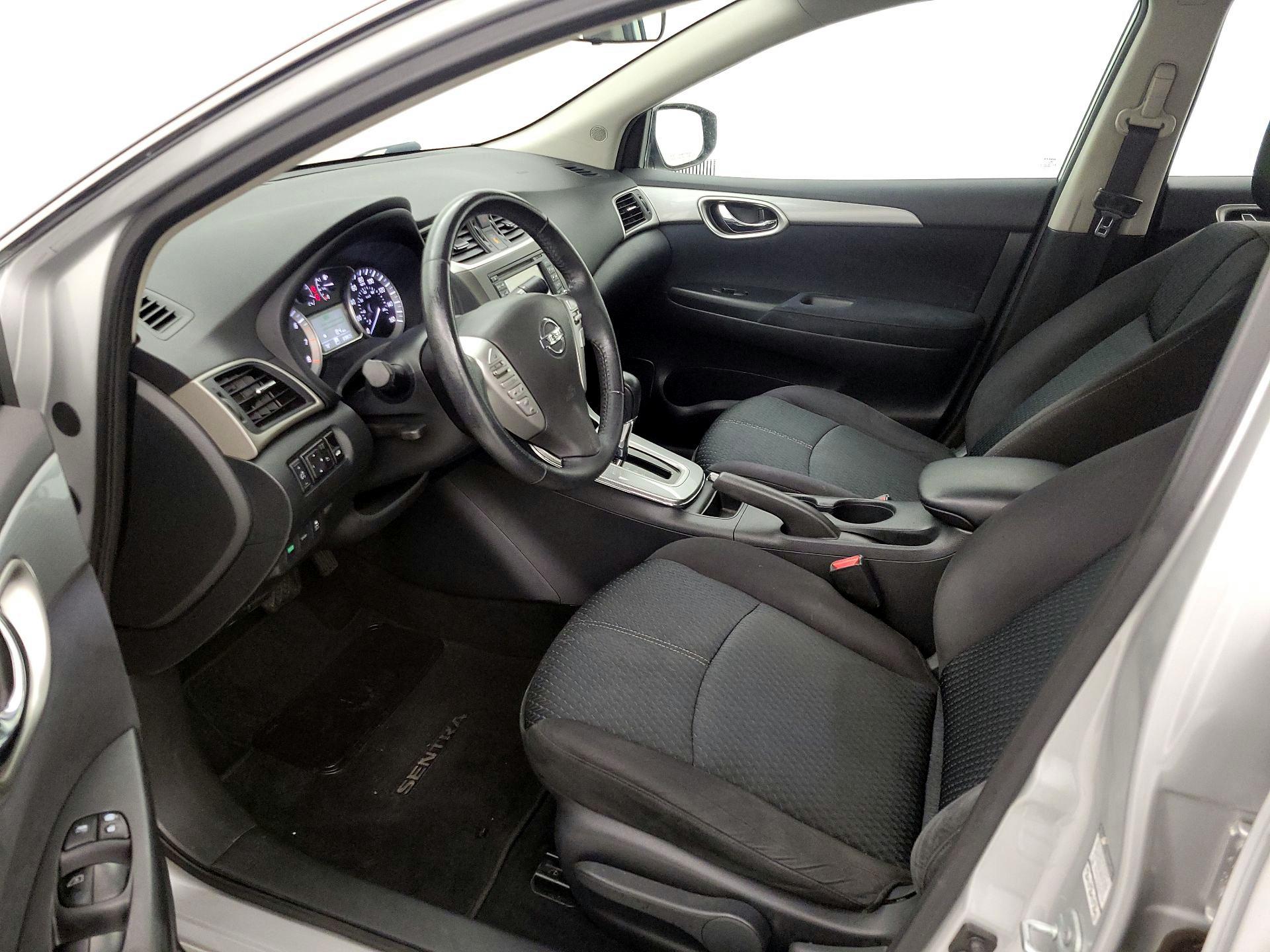 Thumbnail: 2014 Nissan Sentra - 11