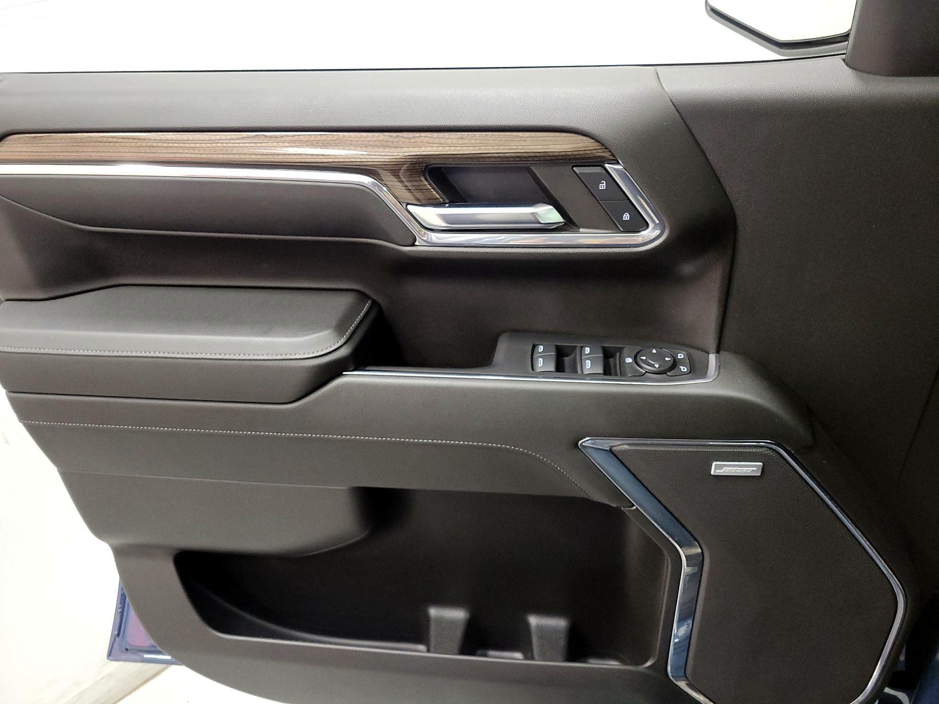Thumbnail: 2024 Chevrolet Silverado 1500 - 12