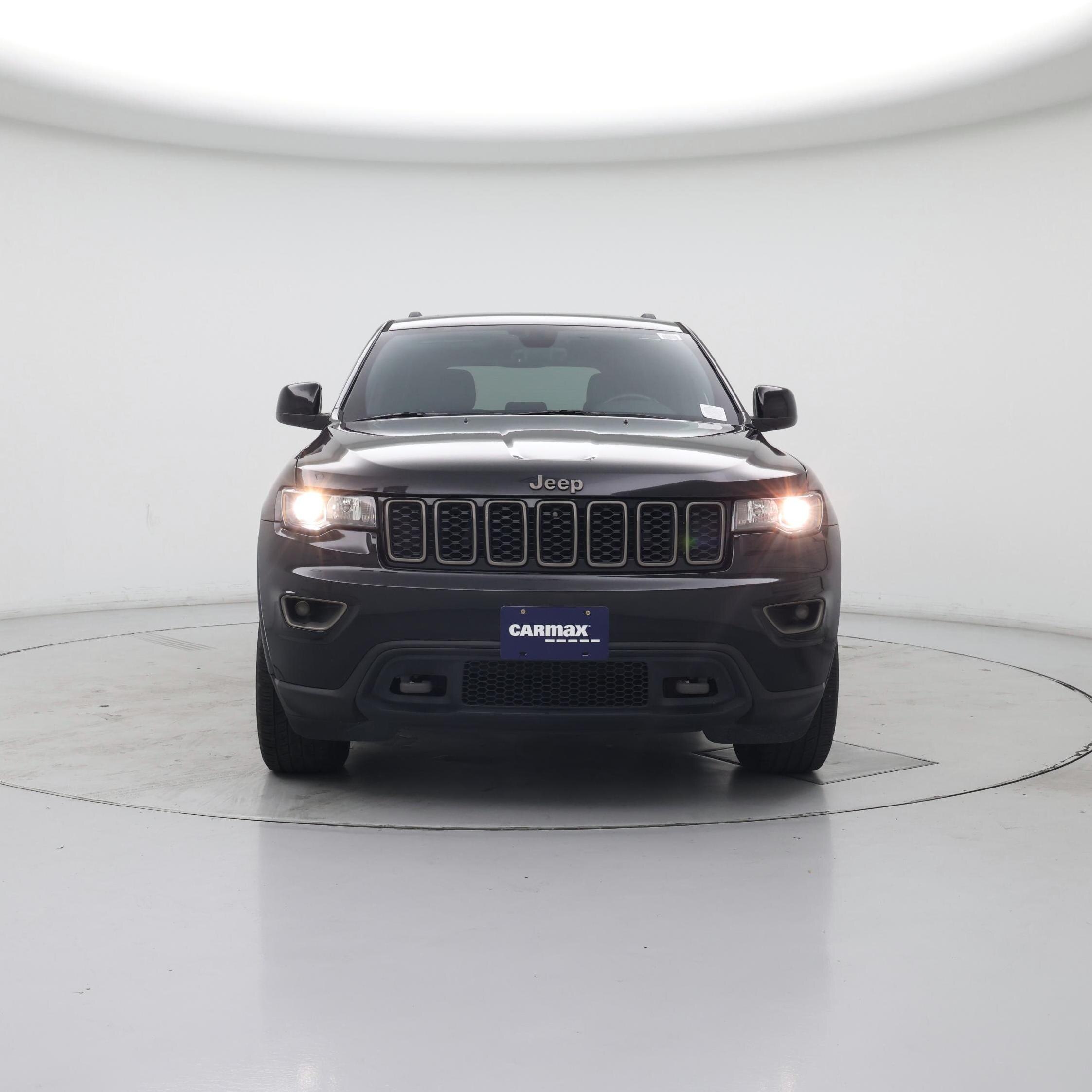 Thumbnail: 2017 Jeep Grand Cherokee - 5
