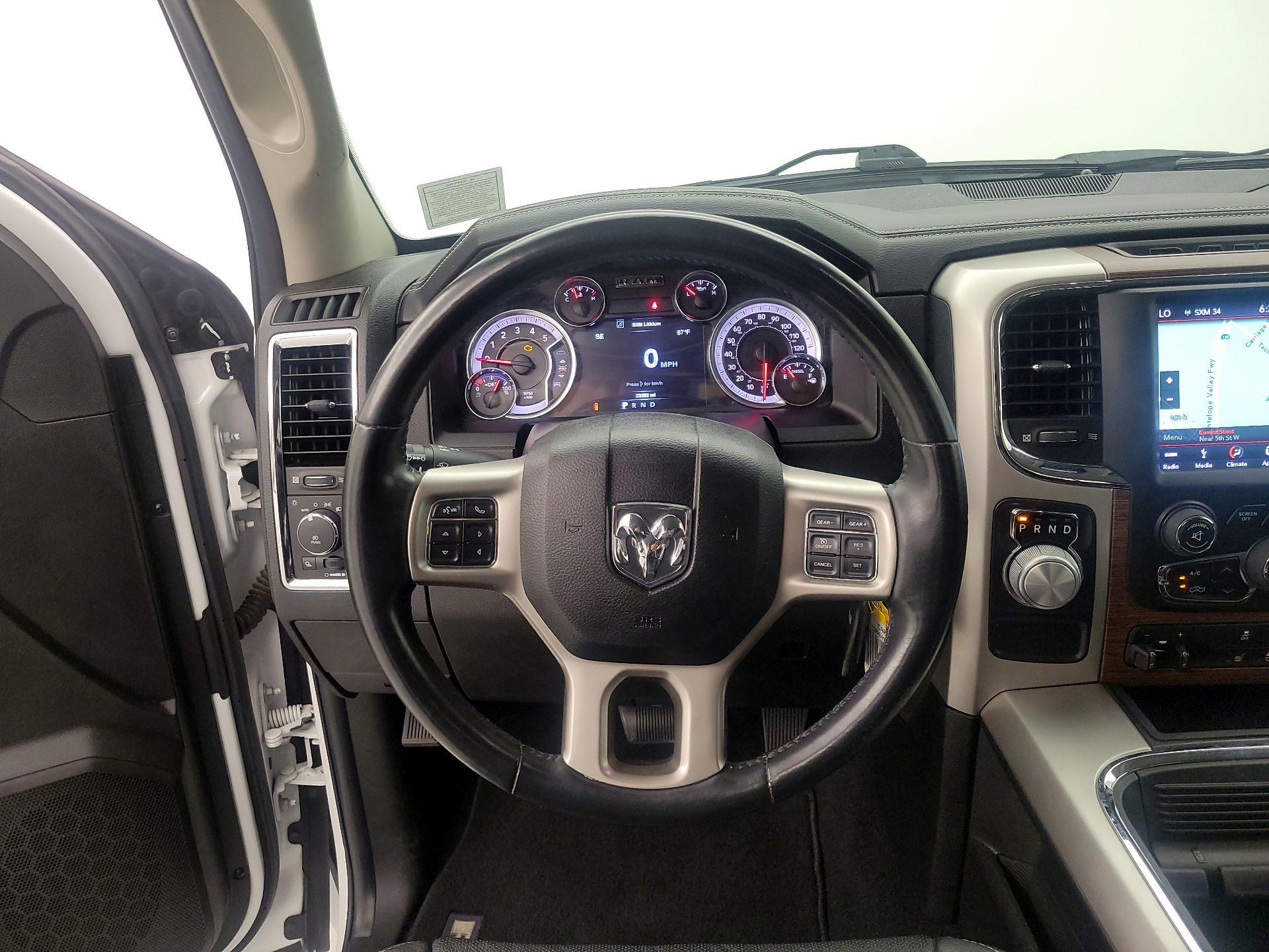 Thumbnail: 2019 RAM 1500 Classic - 10