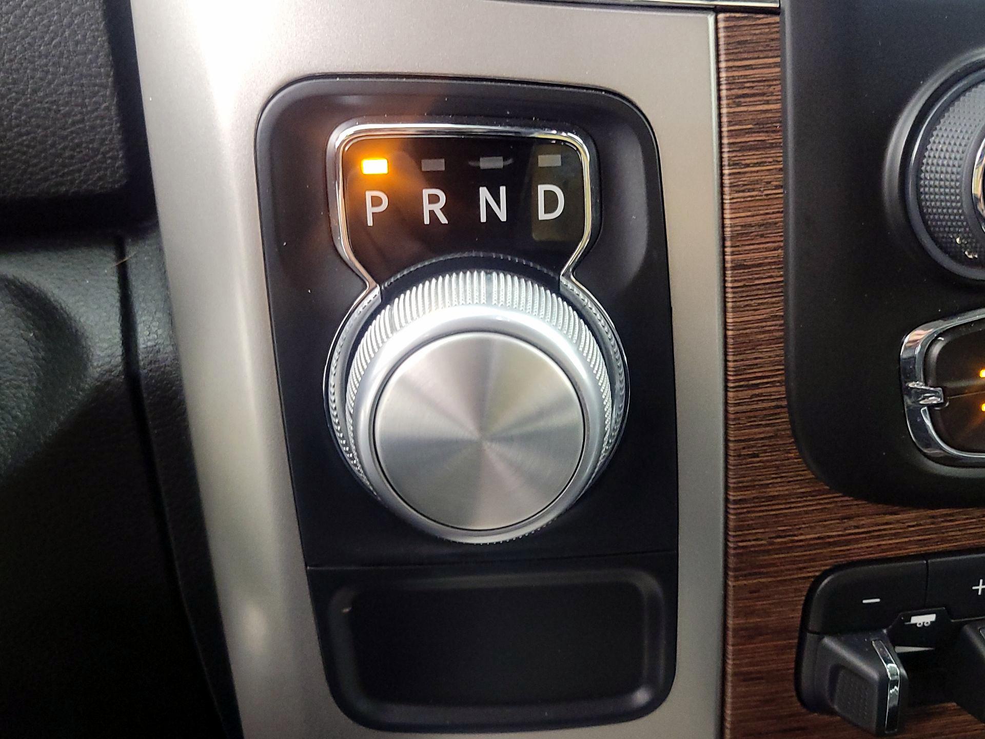 Thumbnail: 2019 RAM 1500 Classic - 18
